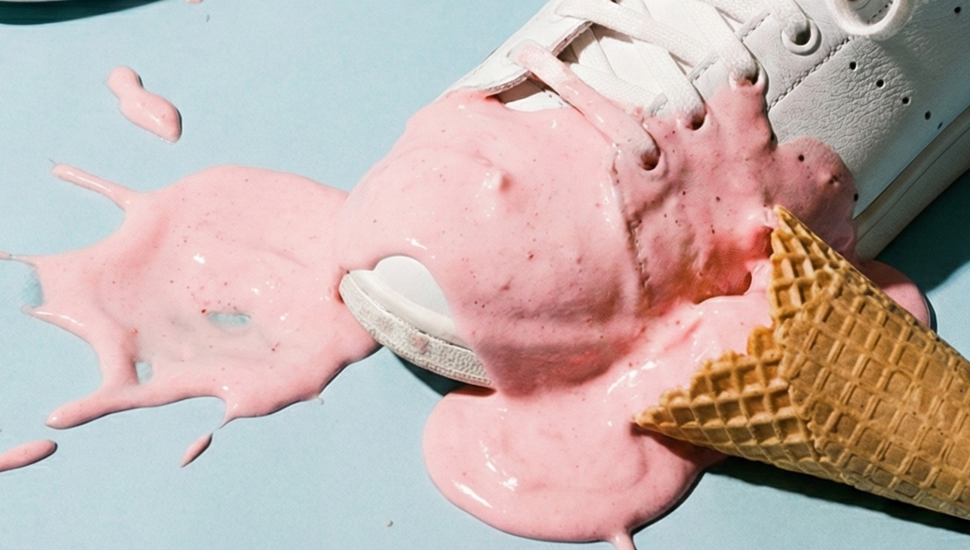 Should You Wash Your Sneakers in the Washing Machine?