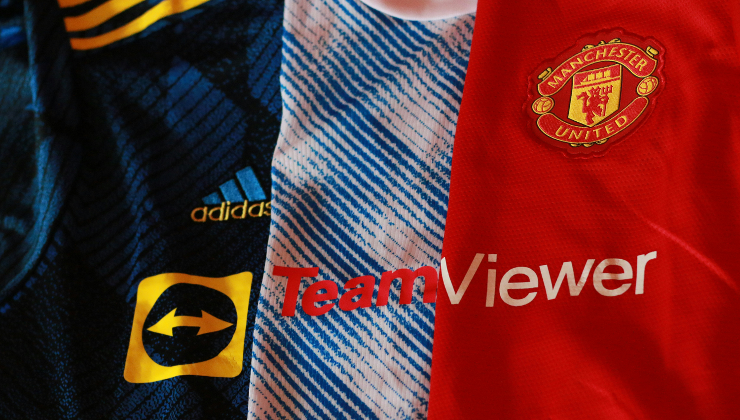 How to Authenticate a Football Jersey: The Ultimate Guide to Spotting Real vs Fake Shirts