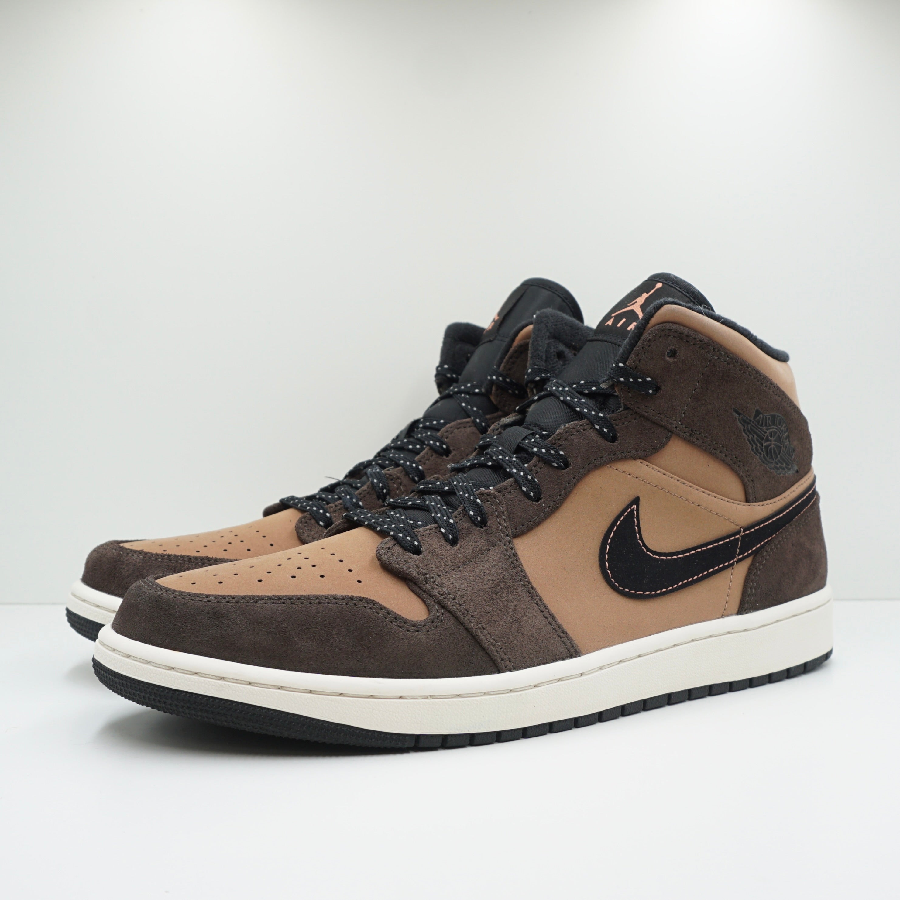 Jordan 1 Mid SE Dark Chocolate