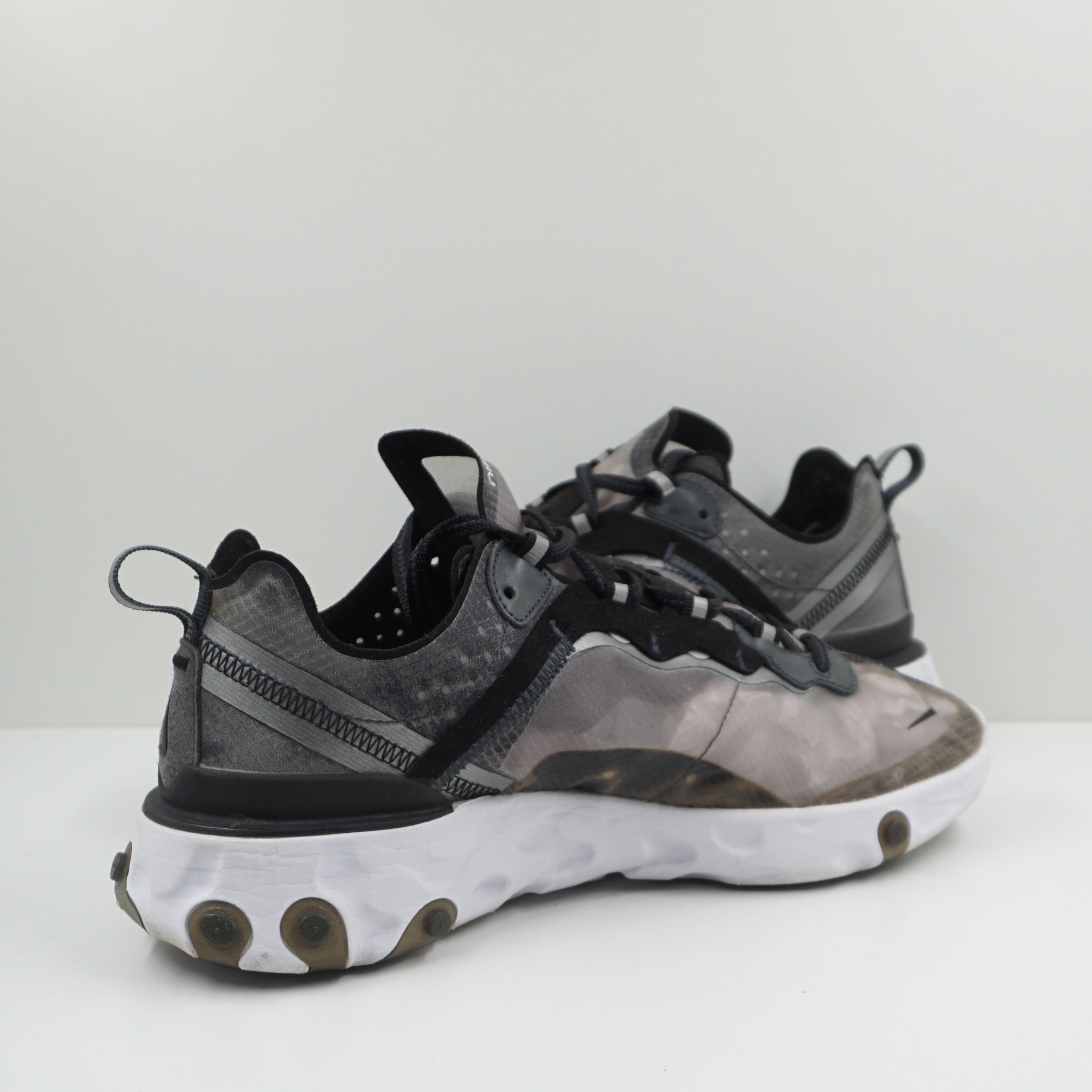 Nike React Element 87 Anthracite Black