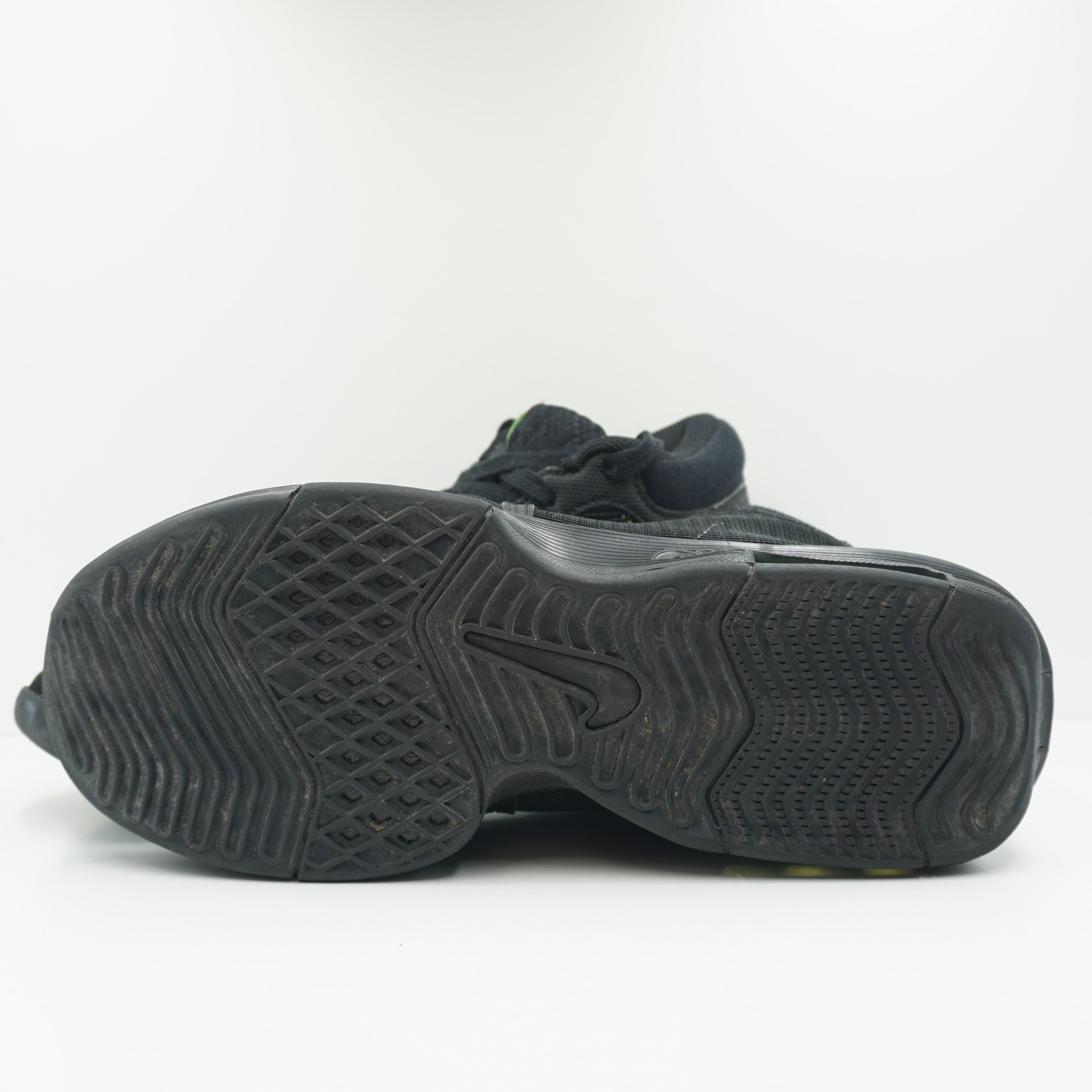 Nike LeBron Witness 8 Black Volt