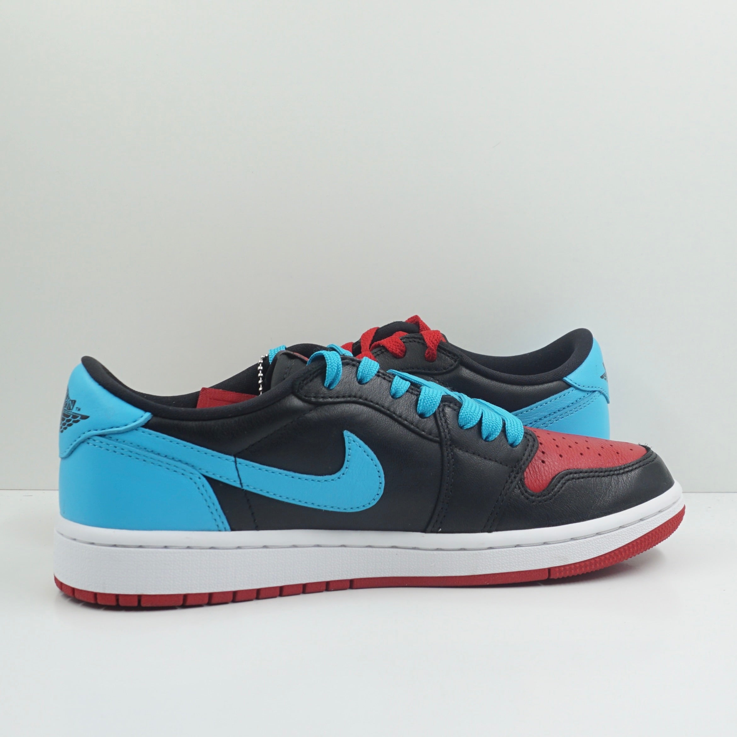 Jordan 1 Retro Low OG NC to Chi (W)