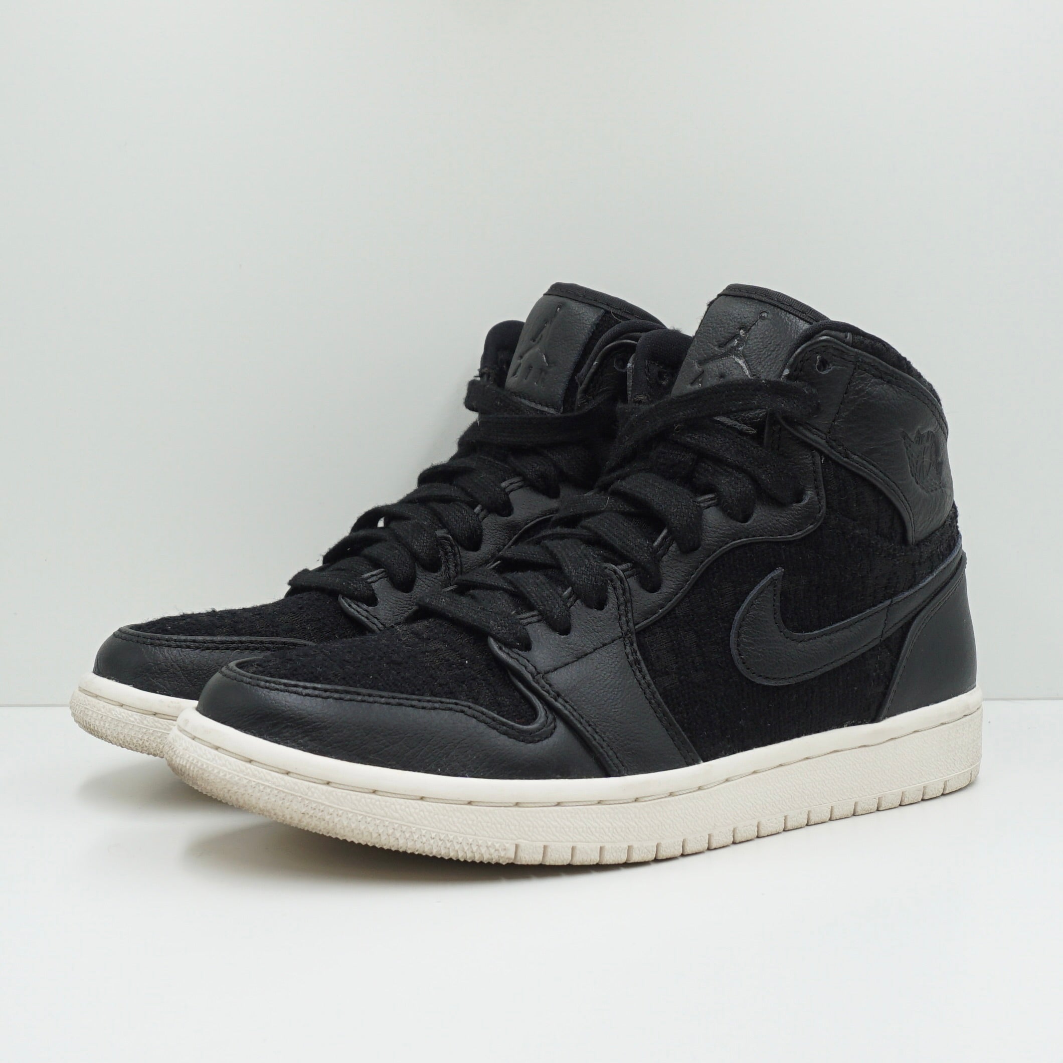 Jordan 1 Retro High Black Sail (W)
