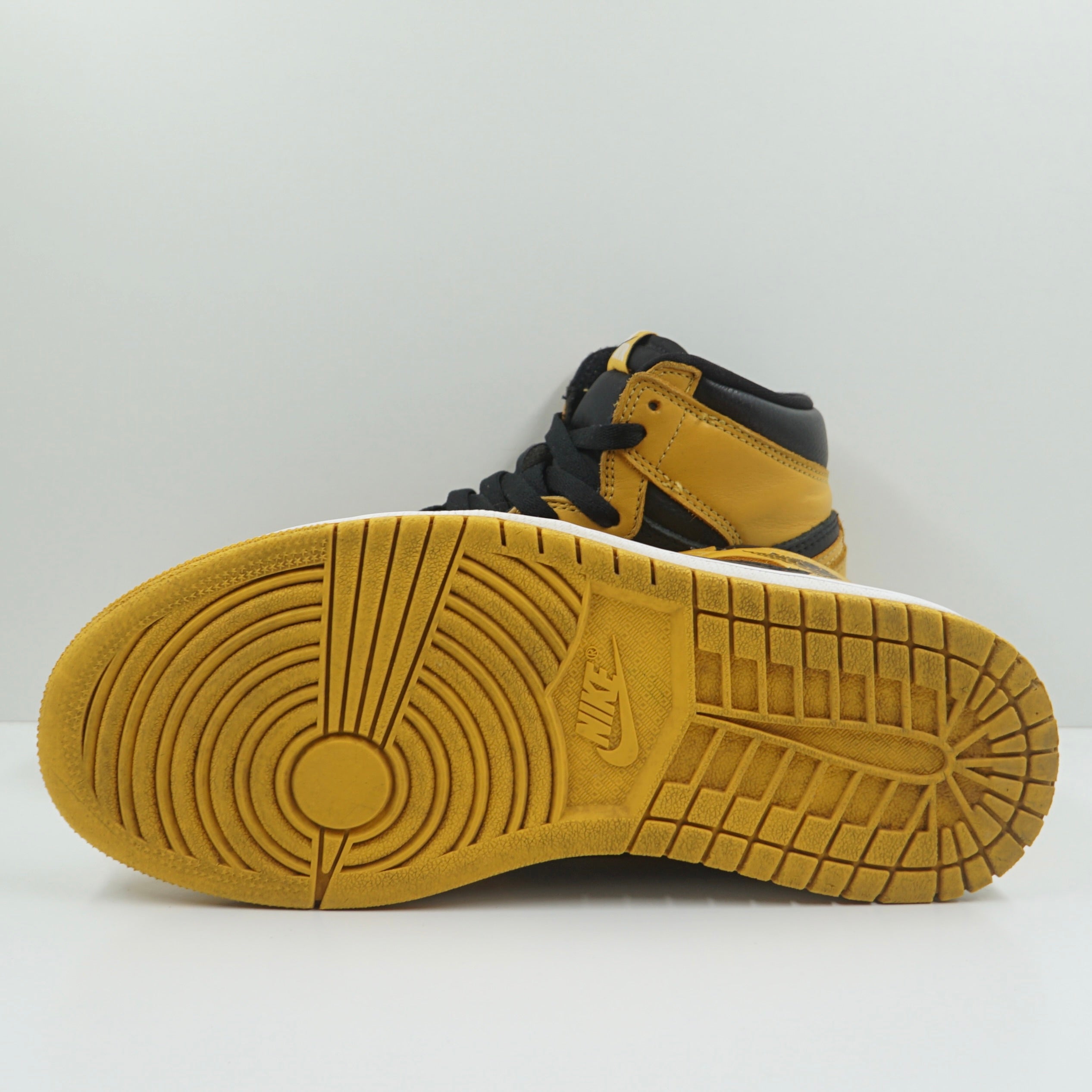 Jordan 1 Retro High Pollen