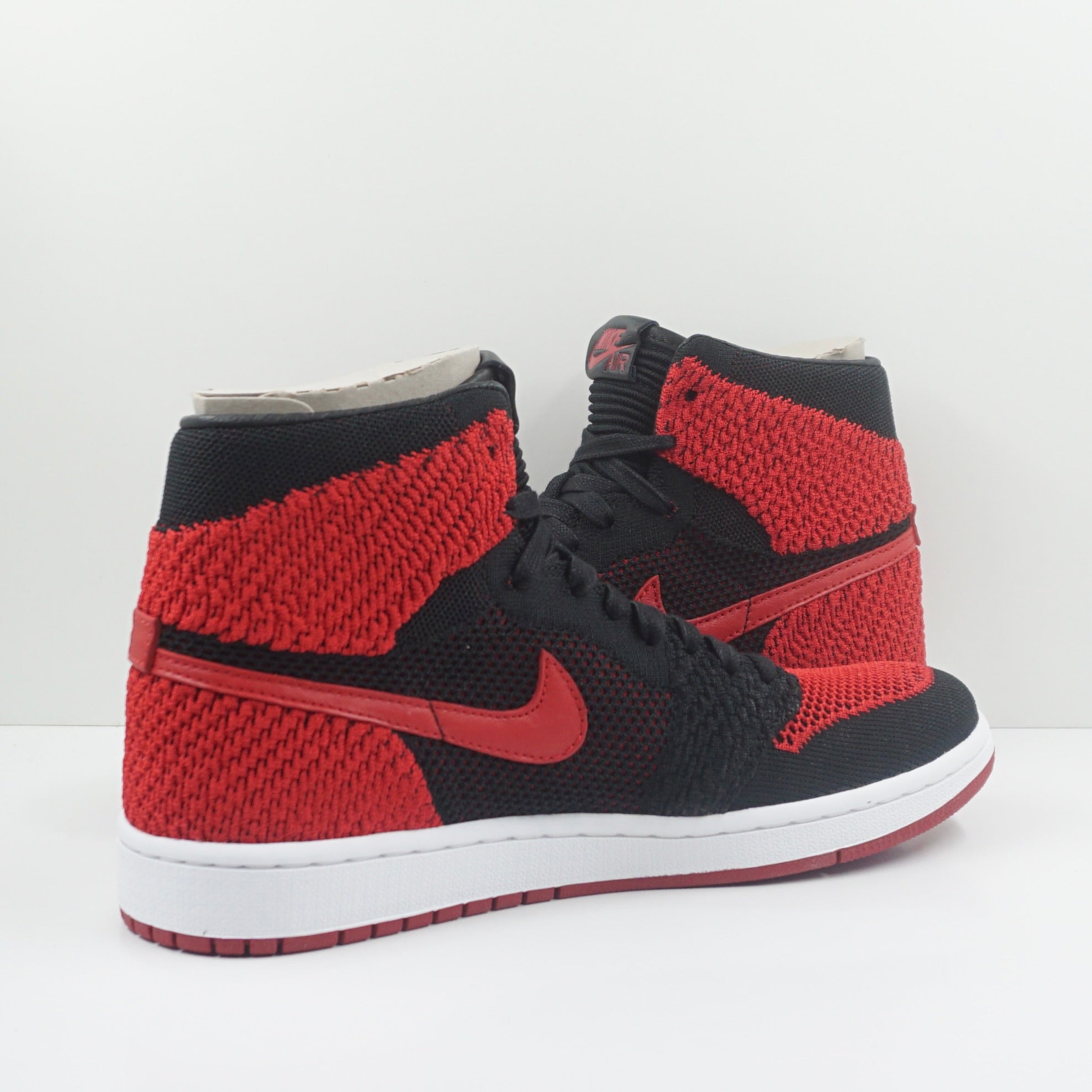 Jordan 1 Retro High Flyknit Bred
