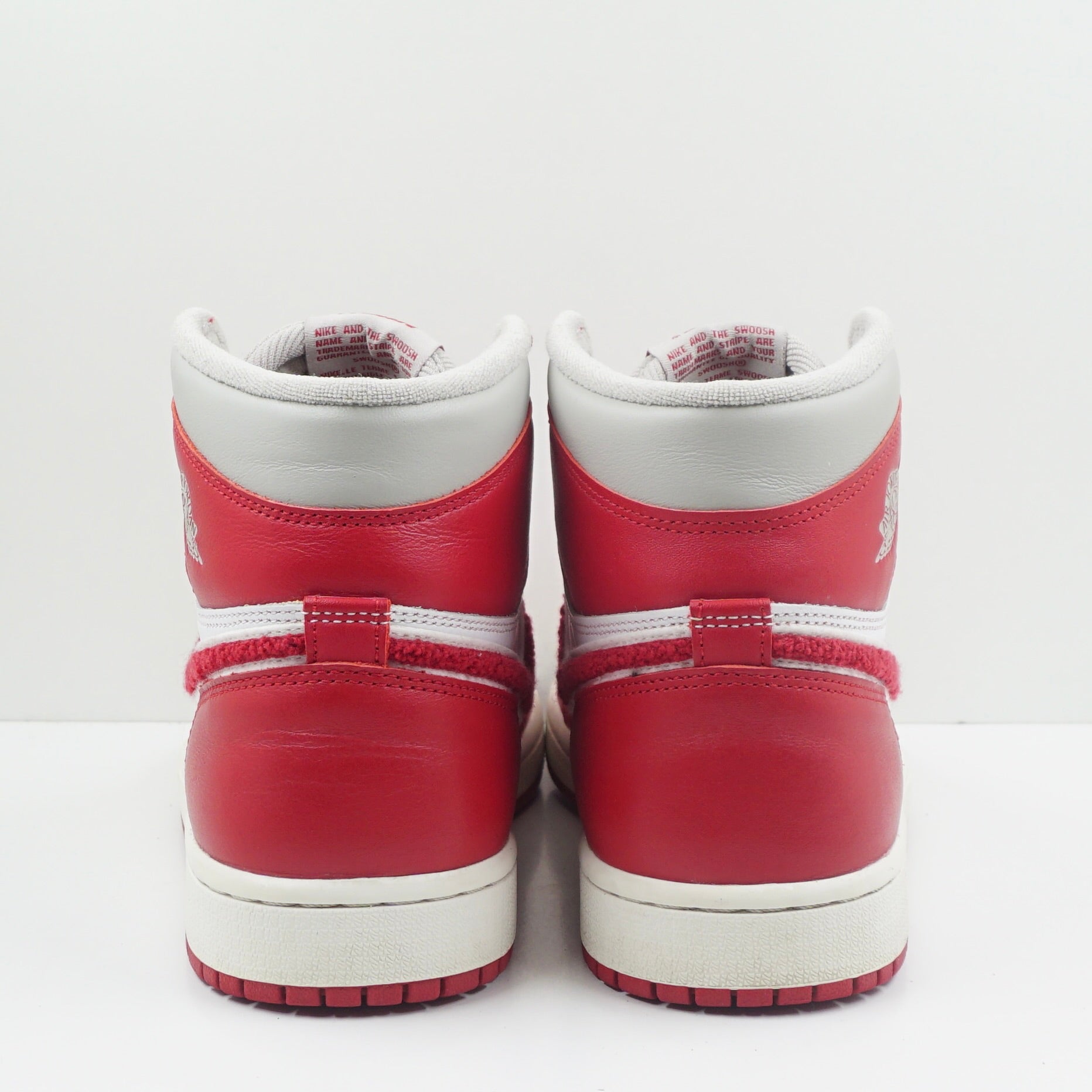 Jordan 1 Retro High OG Varsity Red (W)