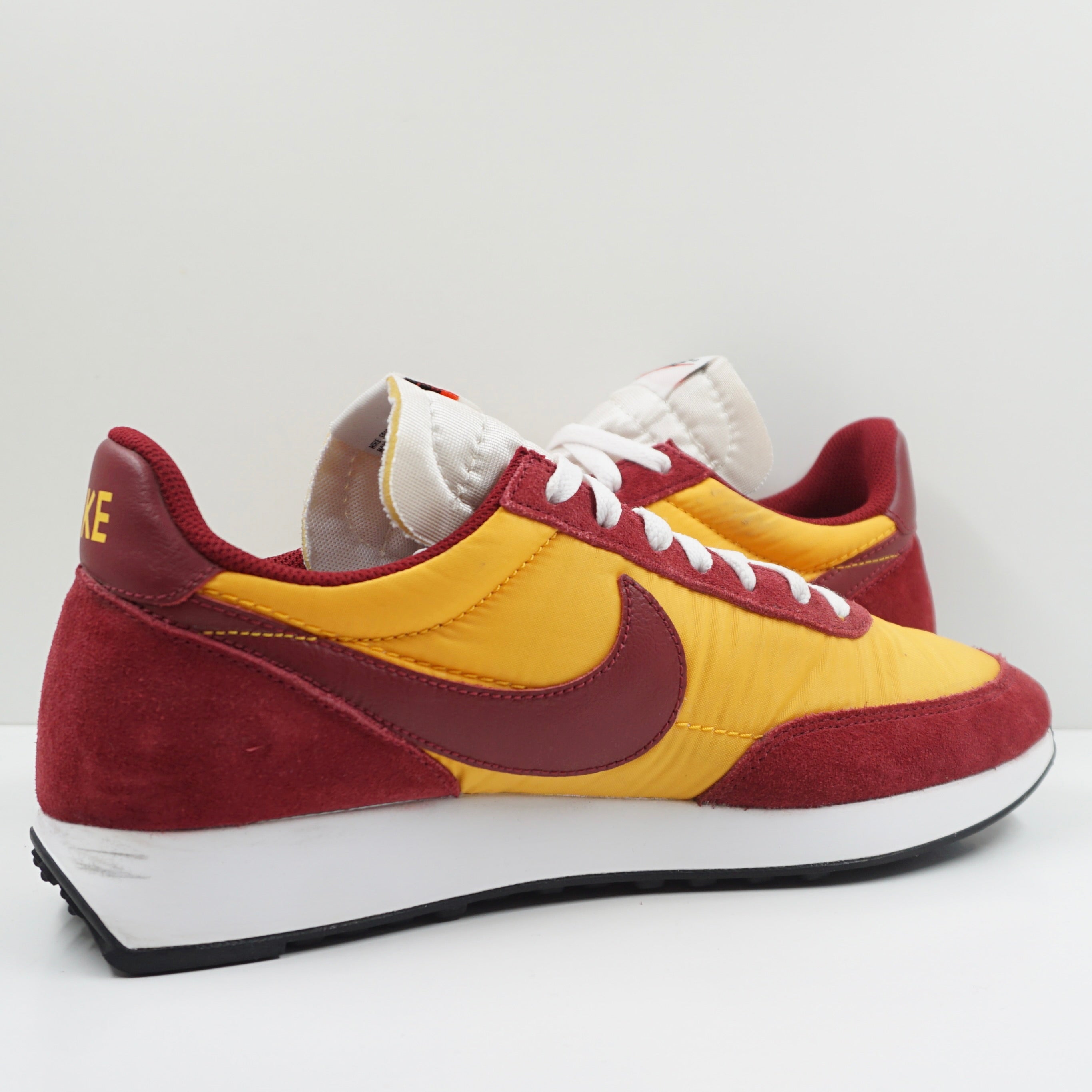 Nike Tailwind 79 University Gold