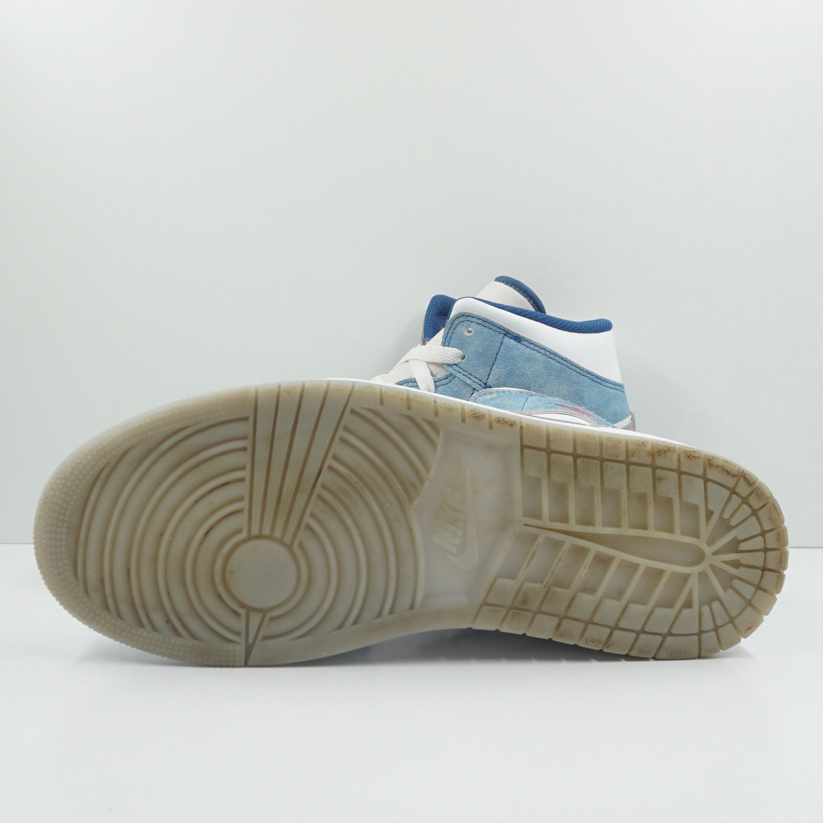 Jordan 1 Mid French Blue Fire Red