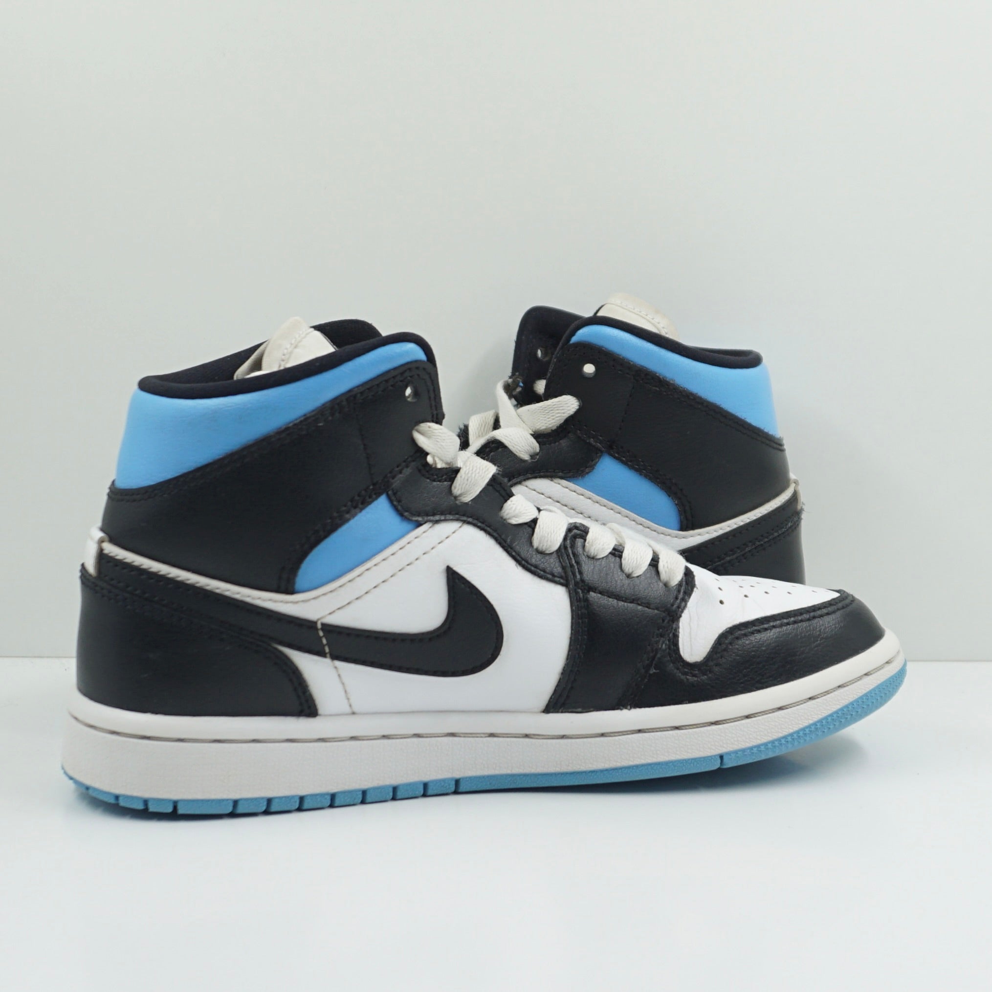 Jordan 1 Mid University Blue (W)