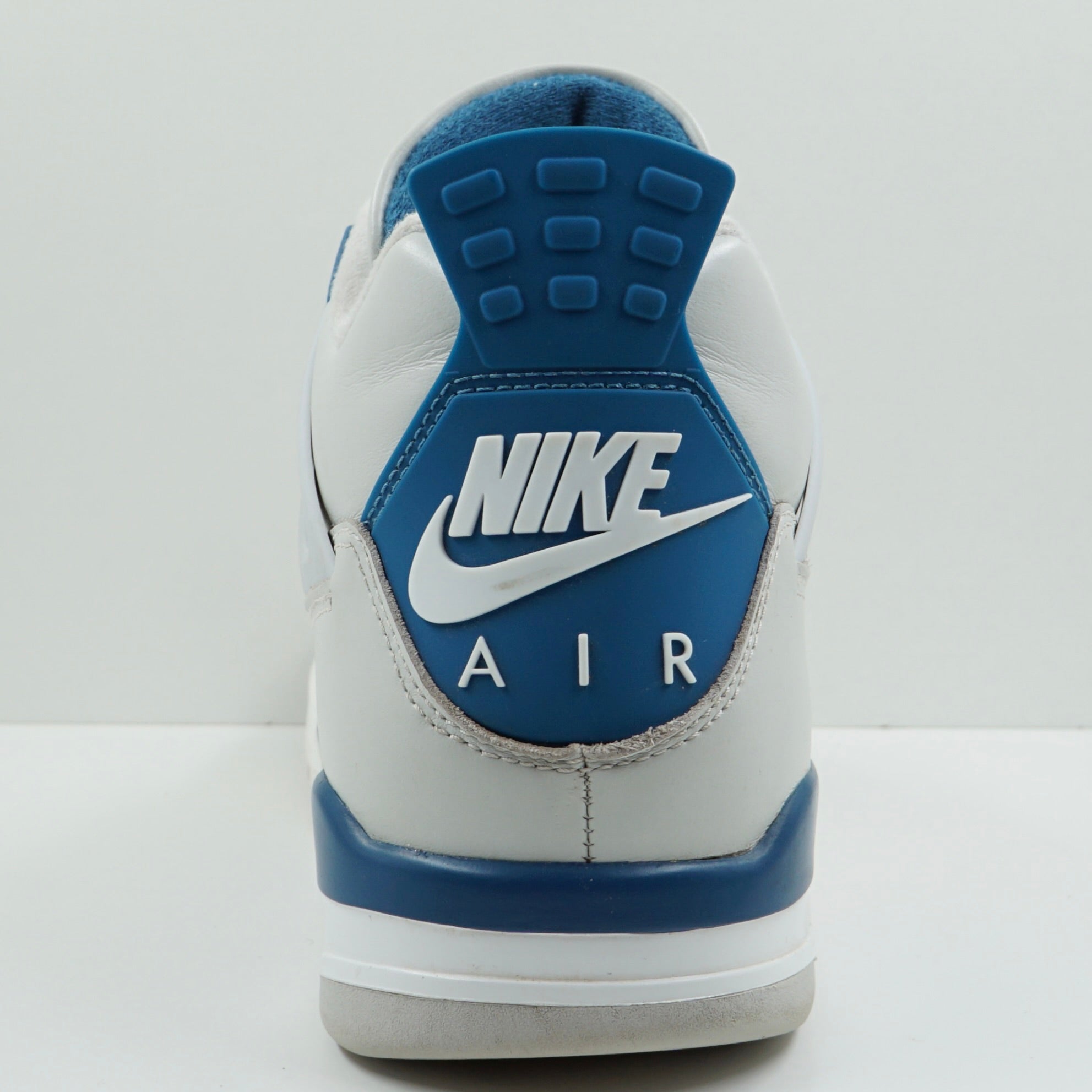 Jordan 4 Retro Military Blue (2024)