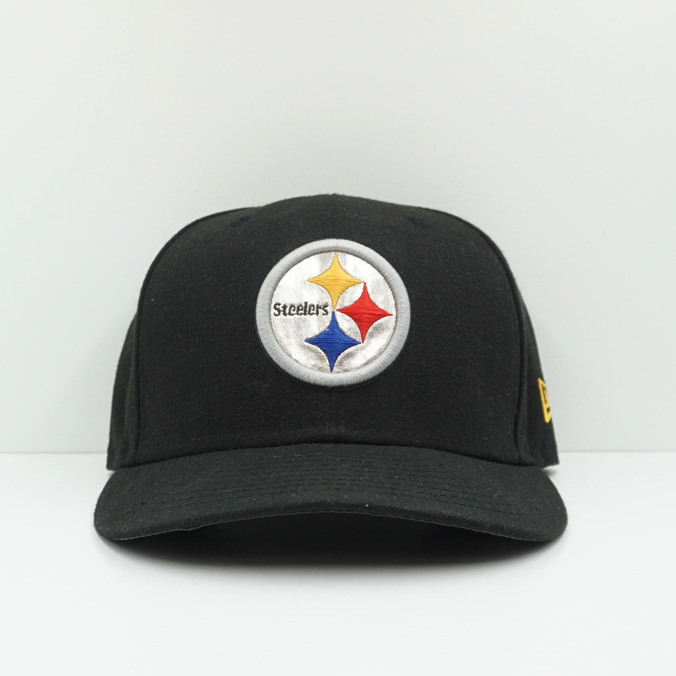 New Era Pittsburgh Steelers Silver Logo Patent Brim NFL Fitted Cap