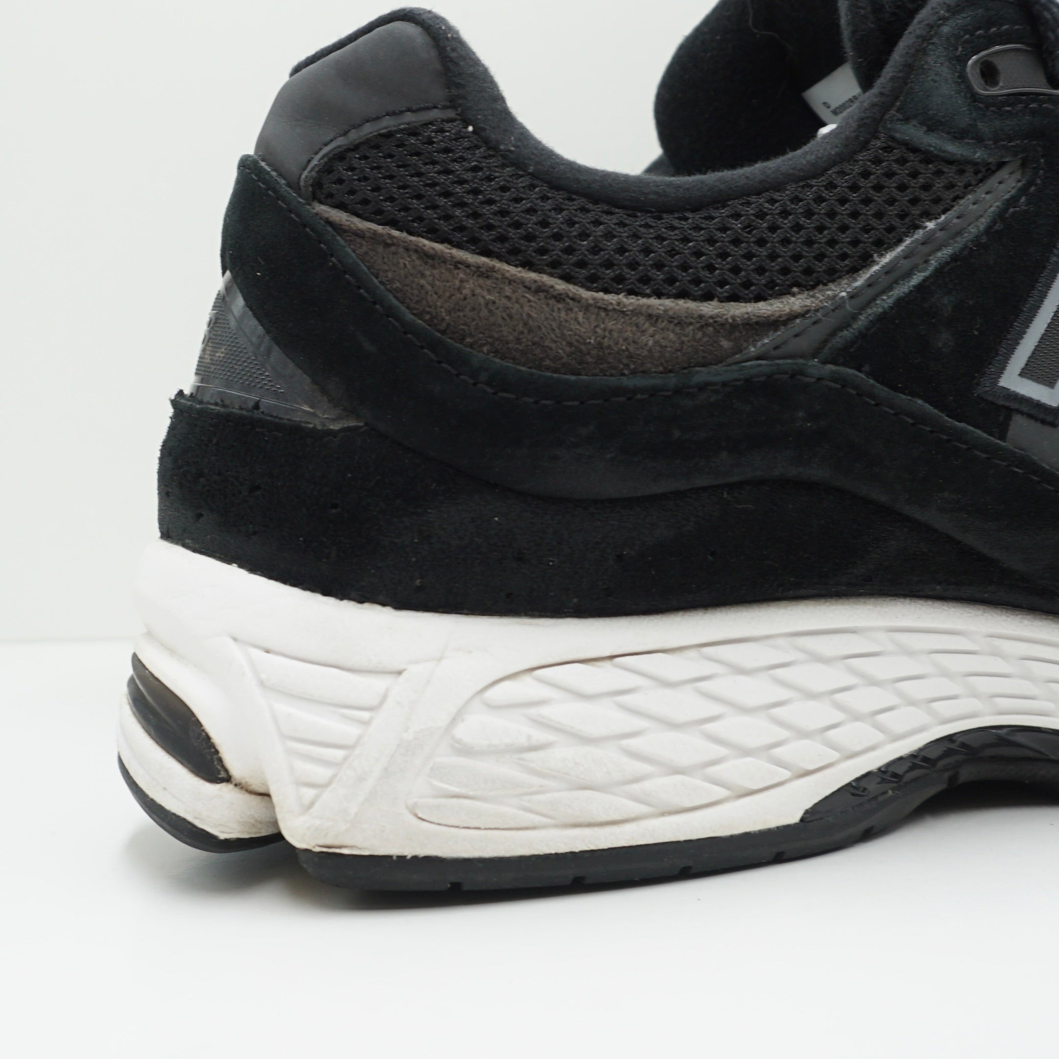 New Balance 2002R Black Gunmetal