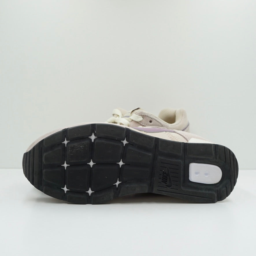 Nike Venture Runner Sanddrift Amethyst Wave (W)