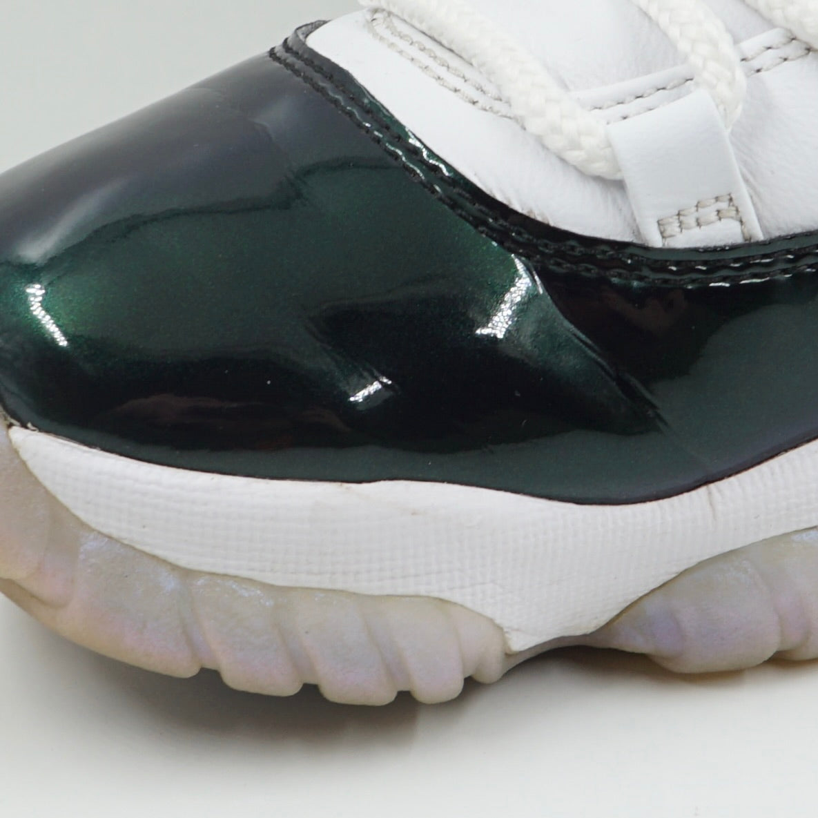 Jordan 11 Retro Low Iridescent