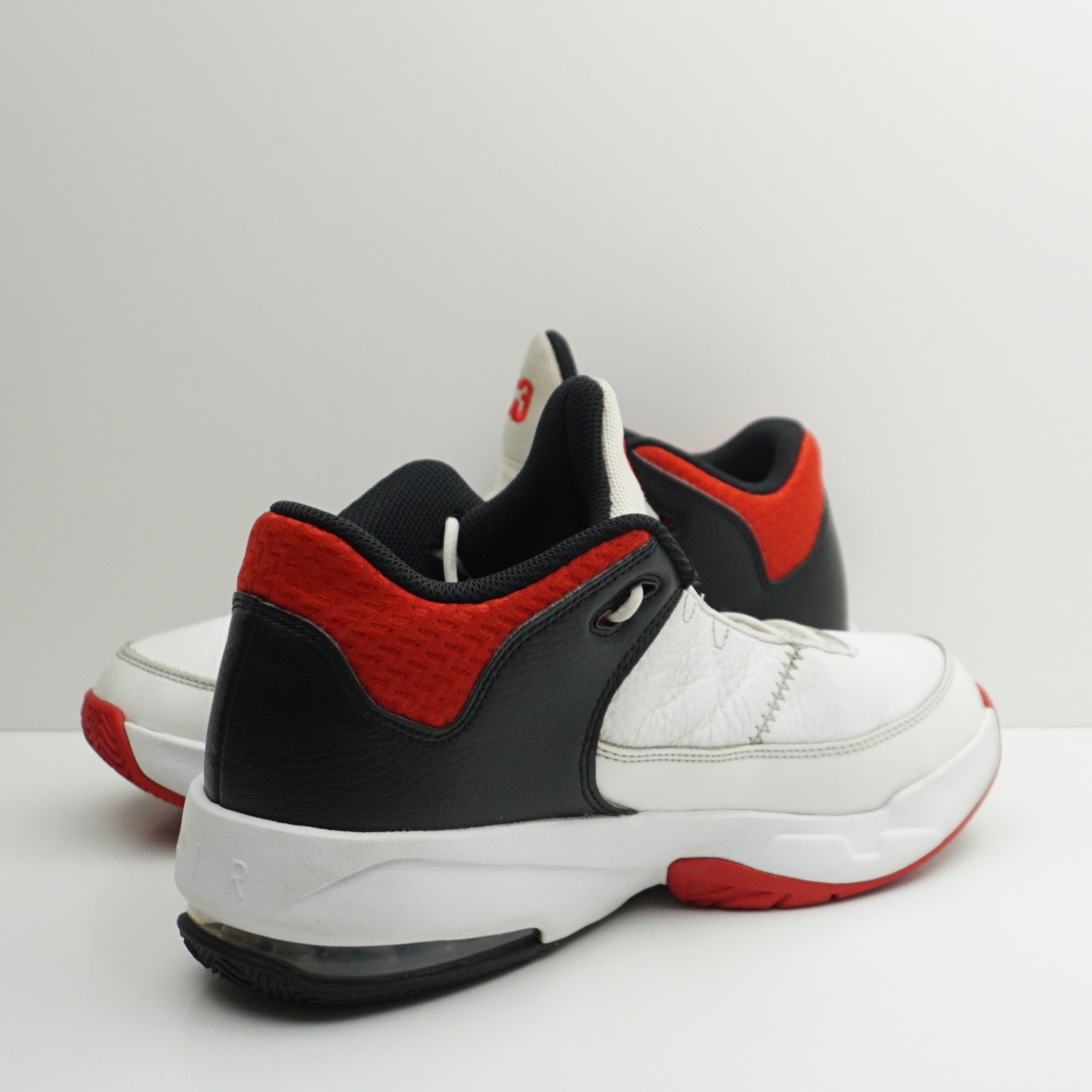 Jordan Max Aura 3 White