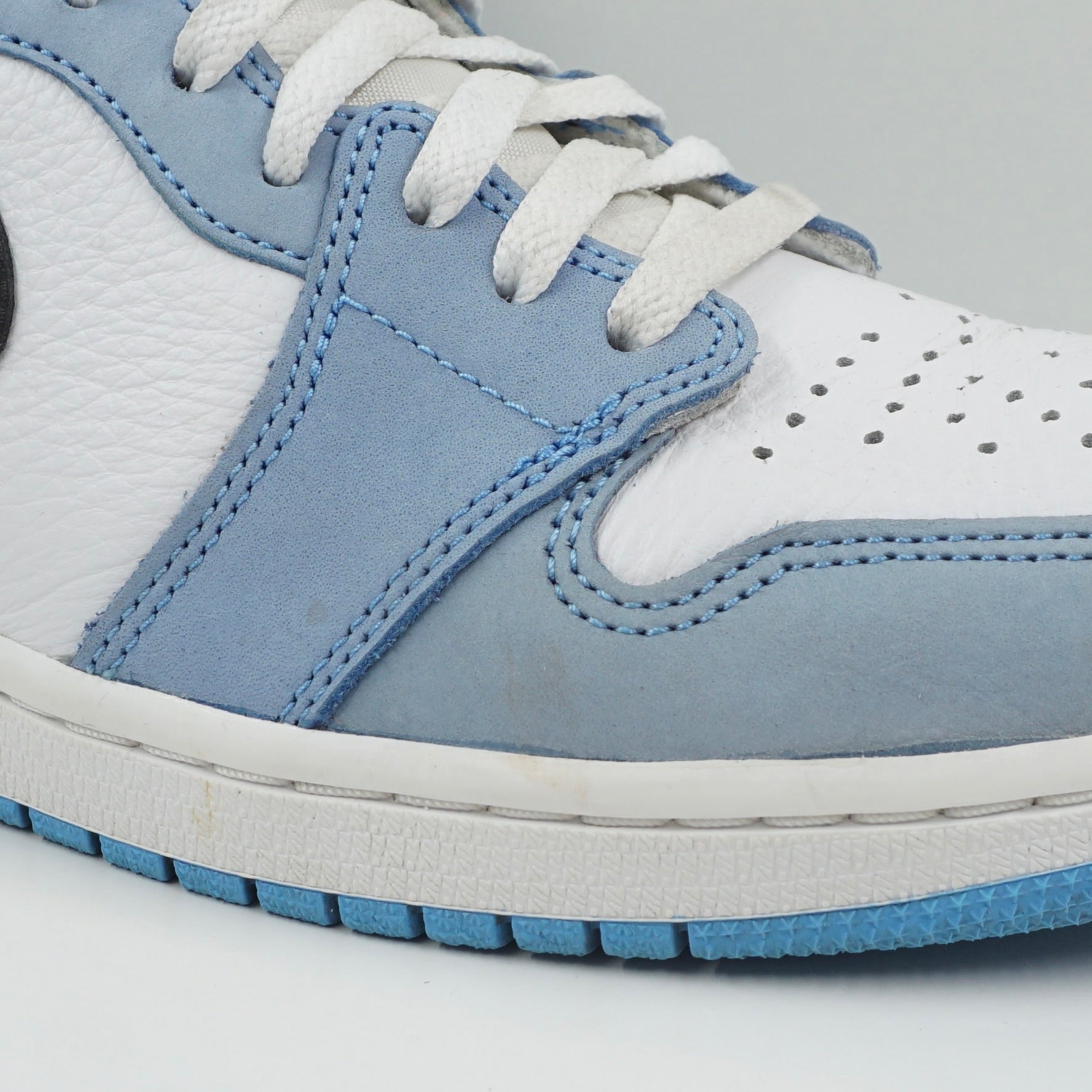 Jordan 1 Retro High OG University Blue