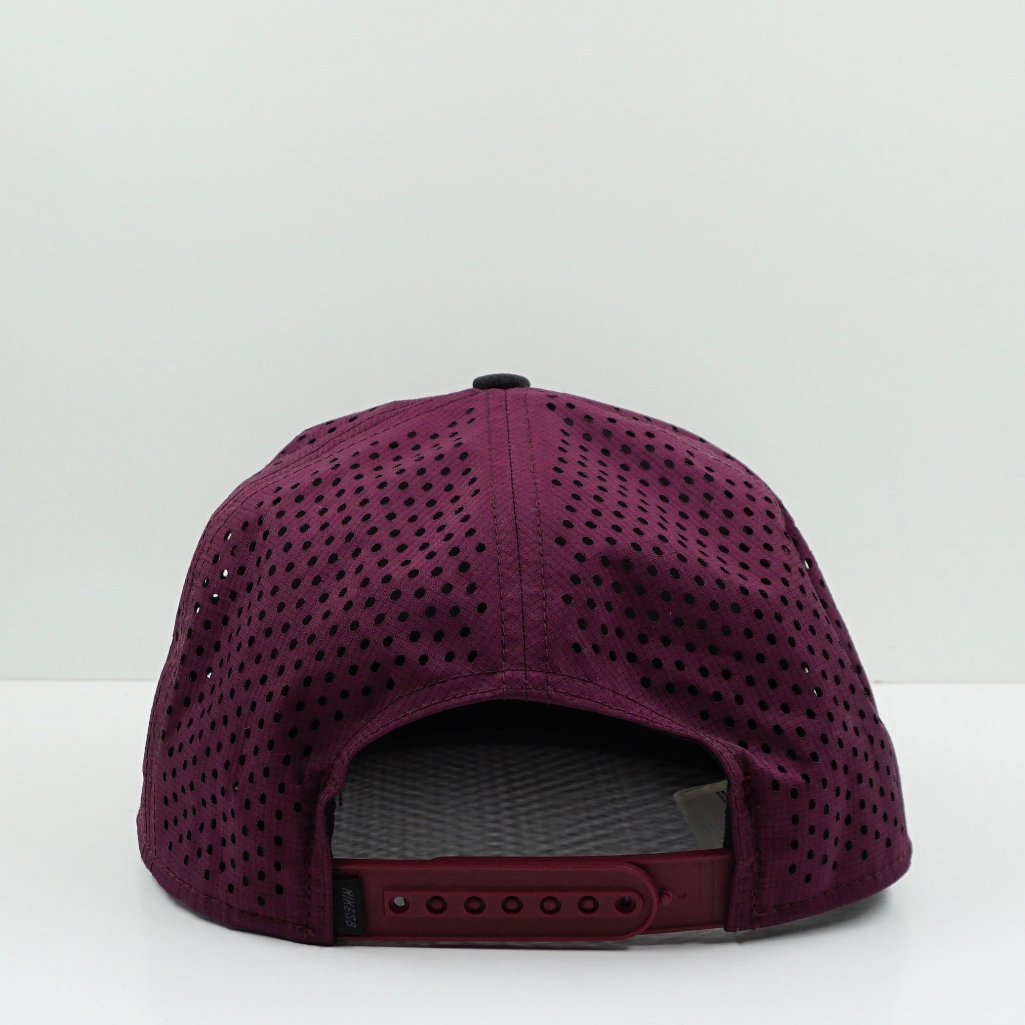 Nike SB Bordeaux Snapback Cap