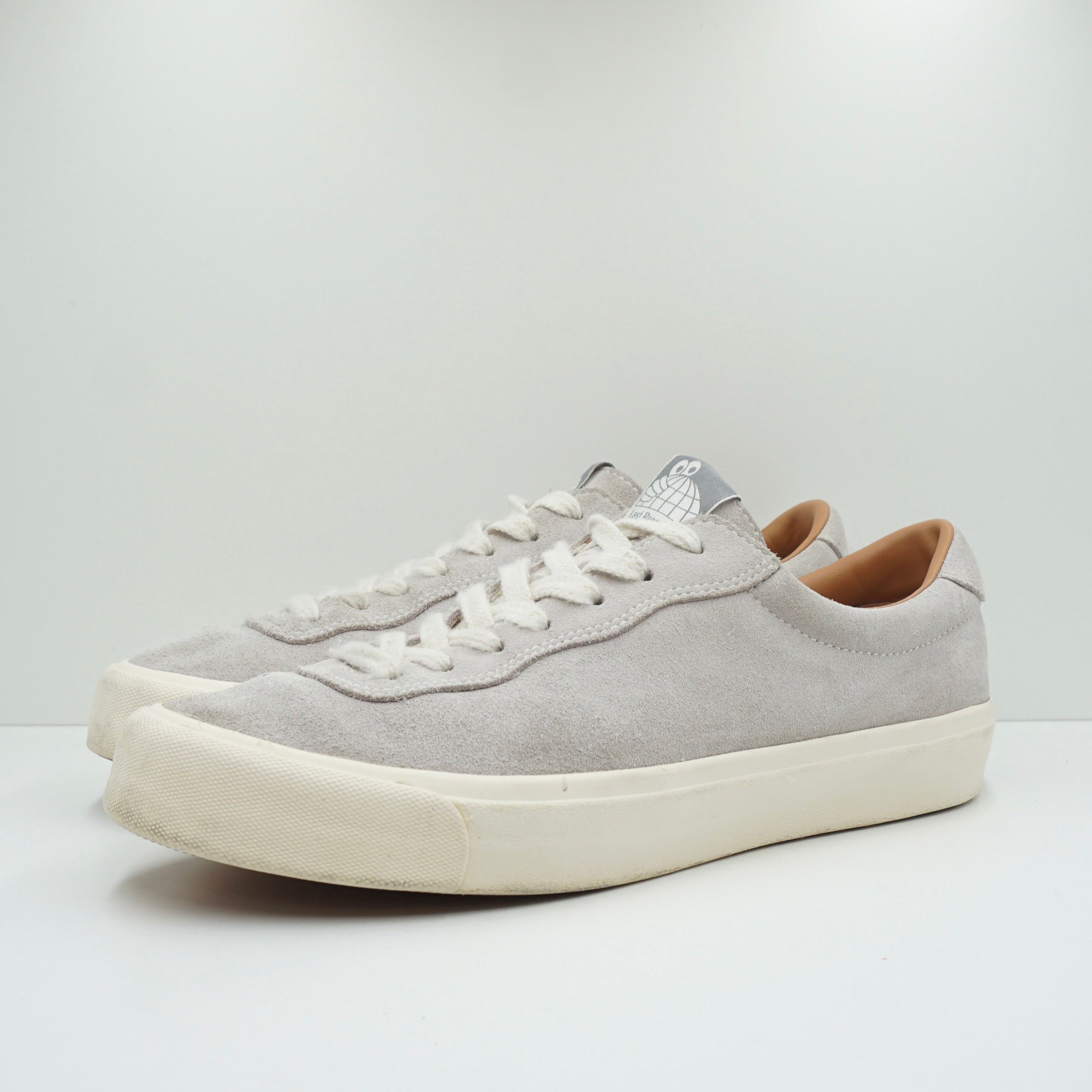 Last Resort VM001 Grey Suede