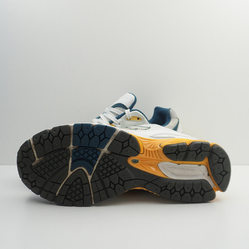 New Balance 2002R White Lagoon