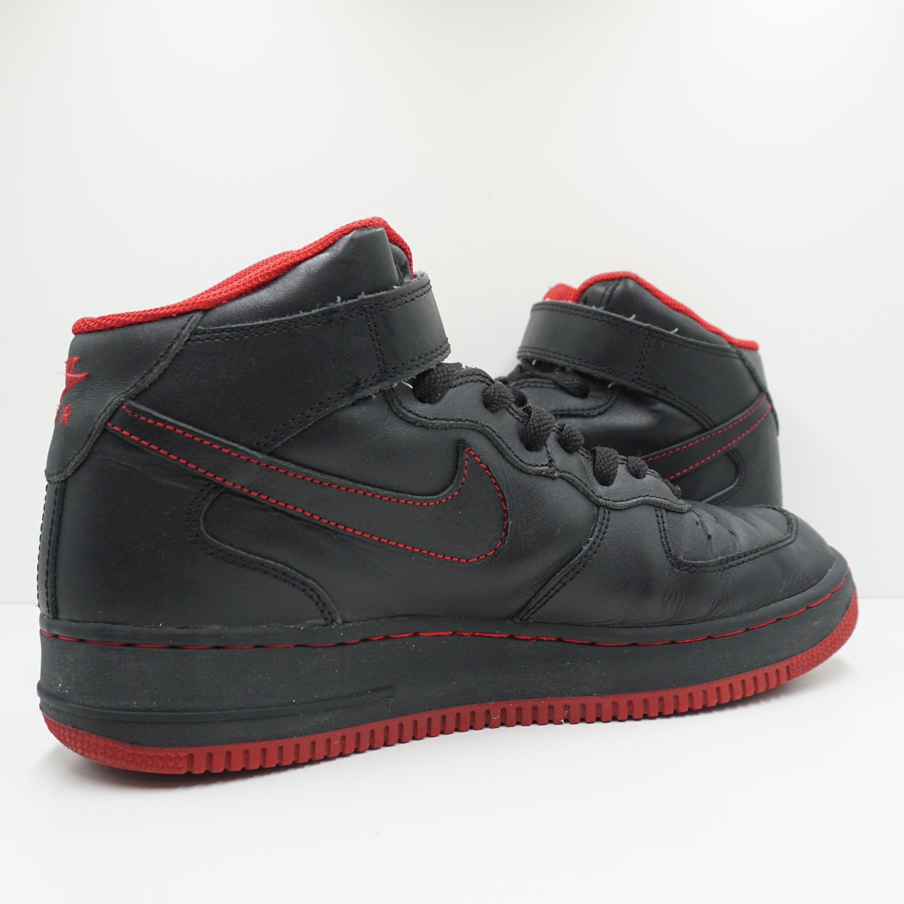 Nike Air Force 1 Mid Black Red