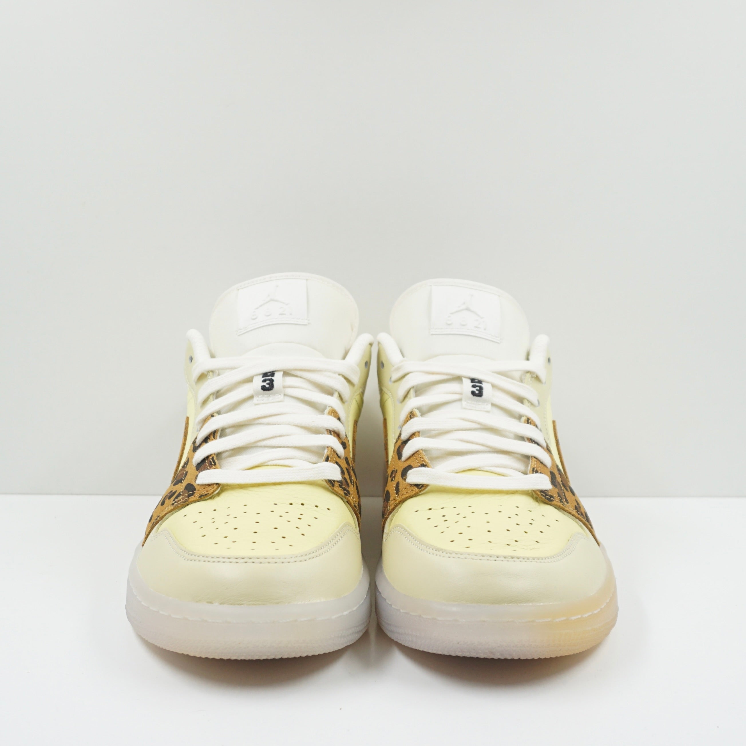 Jordan 1 Low SNKRS Day (W)