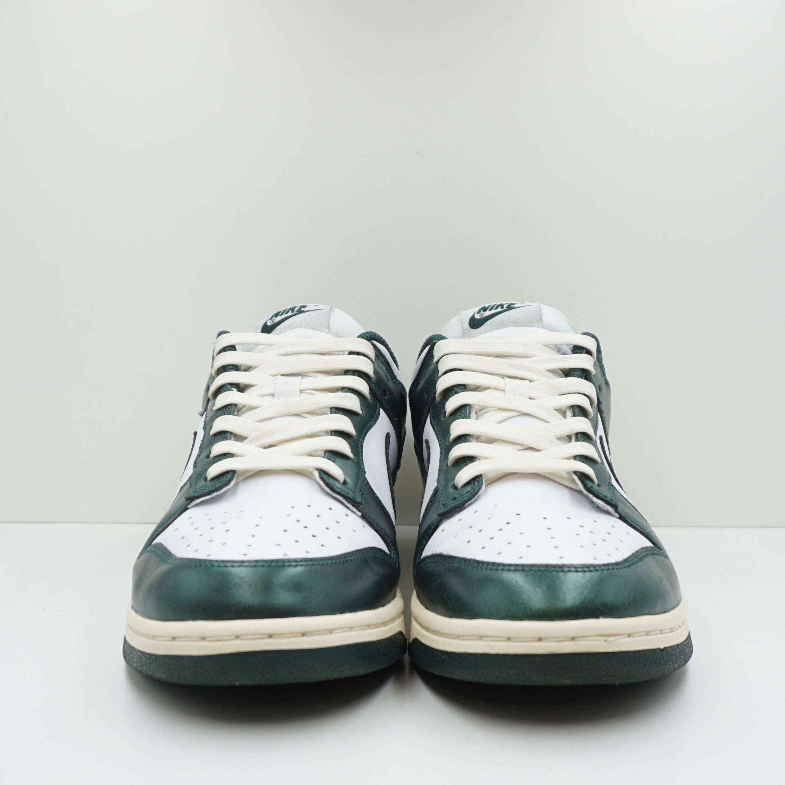 Nike Dunk Low Vintage Green (W)