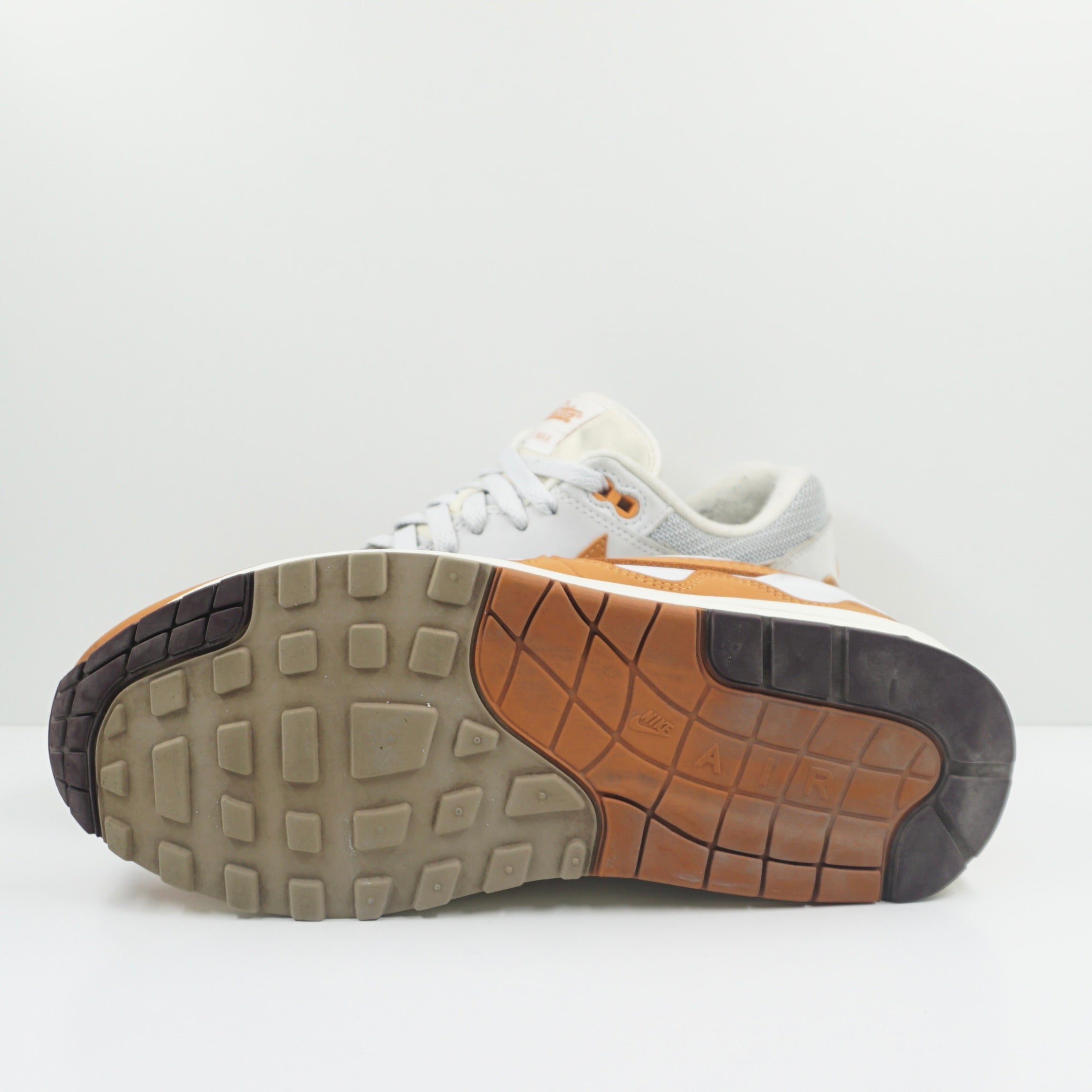 Nike Air Max 1 Patta Waves Monarch (with Bracelet)