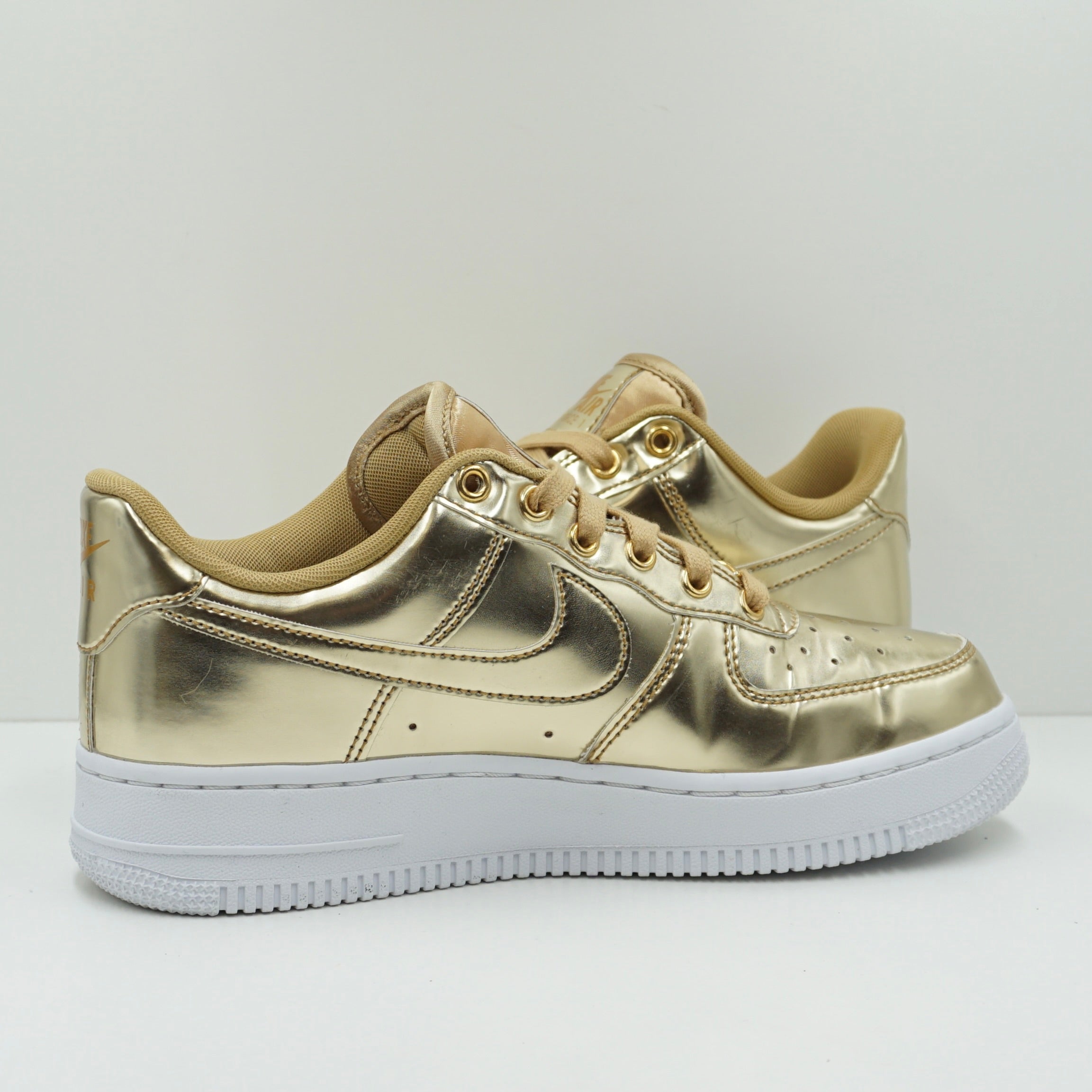 Nike Air Force 1 Low Metallic Gold (W)