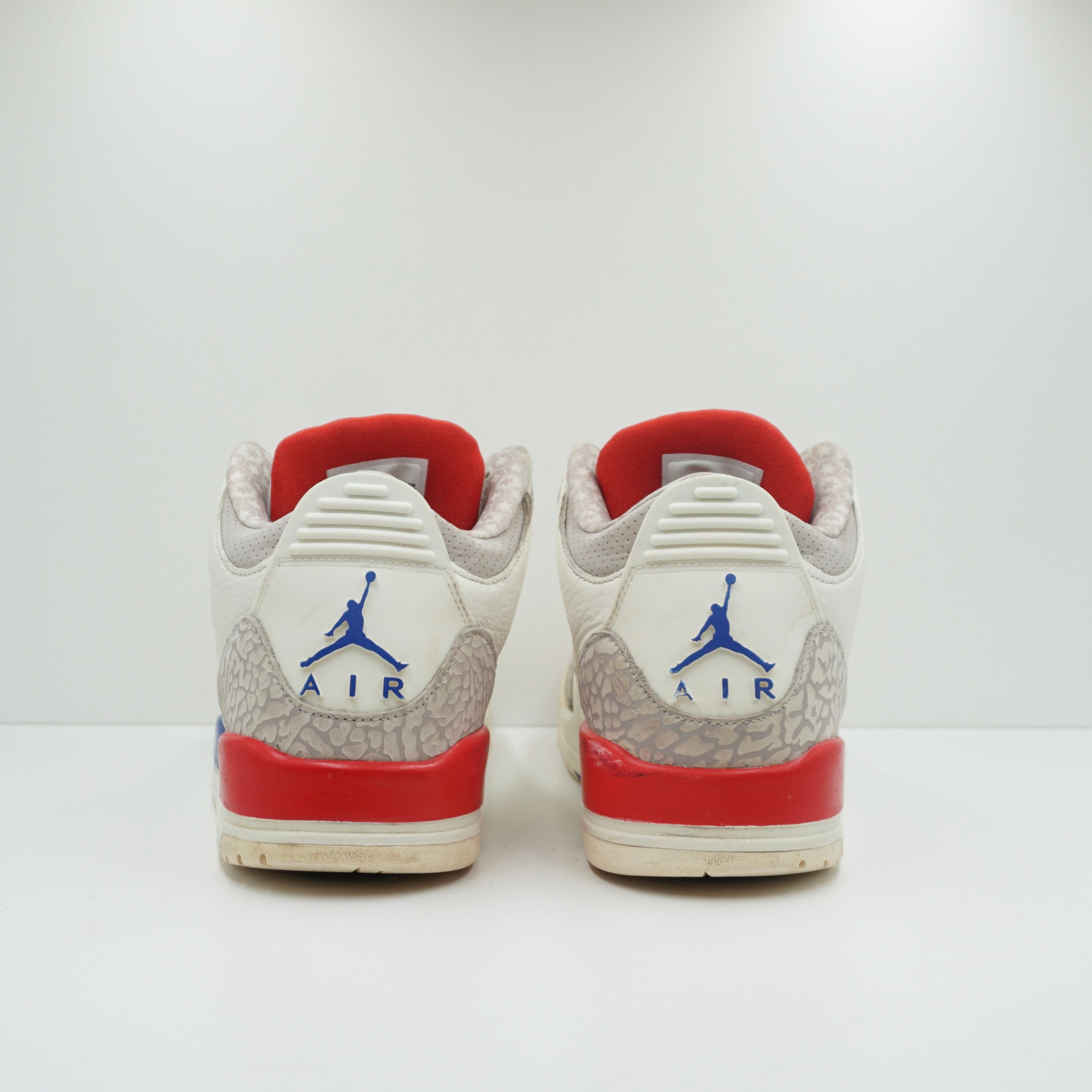 Jordan 3 Retro International Flight