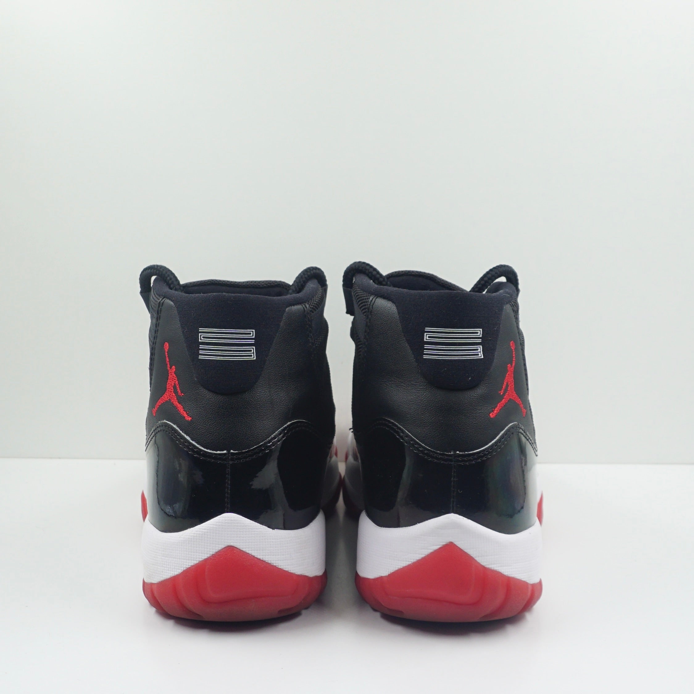 Jordan 11 Retro Playoffs Bred (2019)