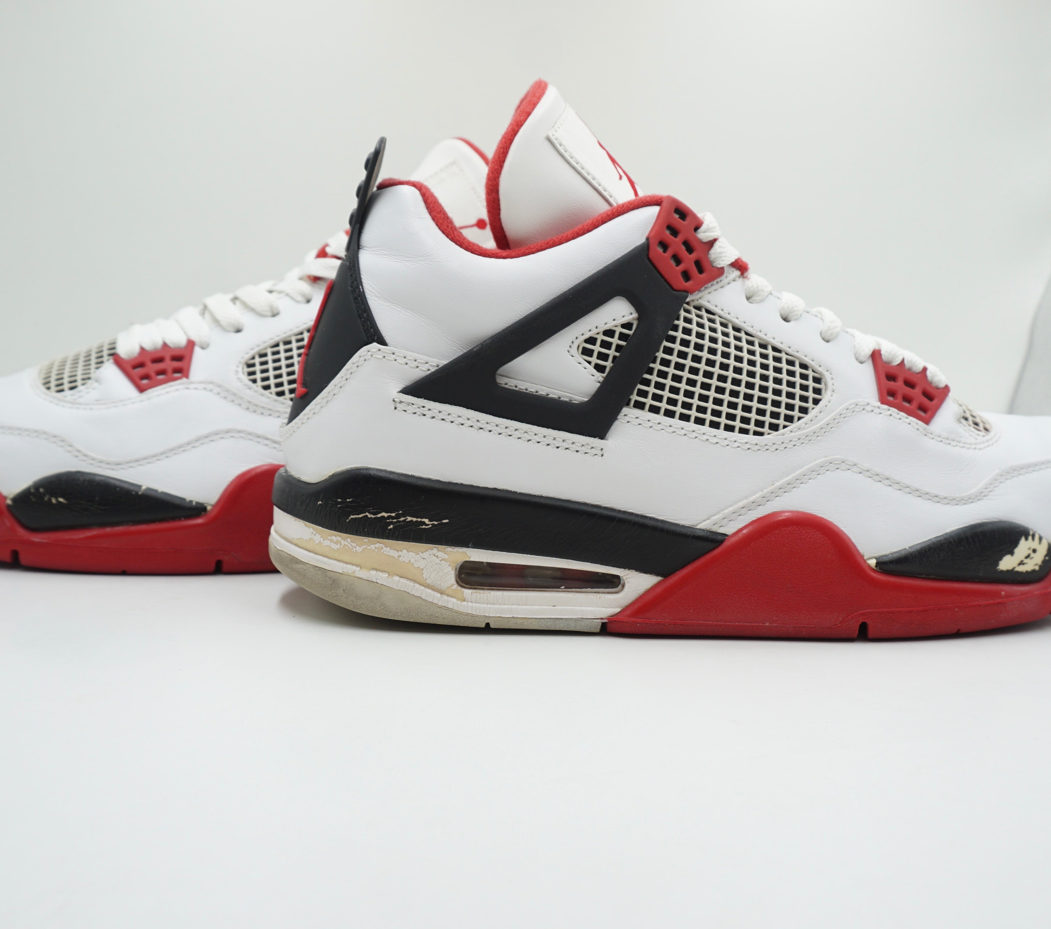 Jordan 4 Retro Fire Red (2012)