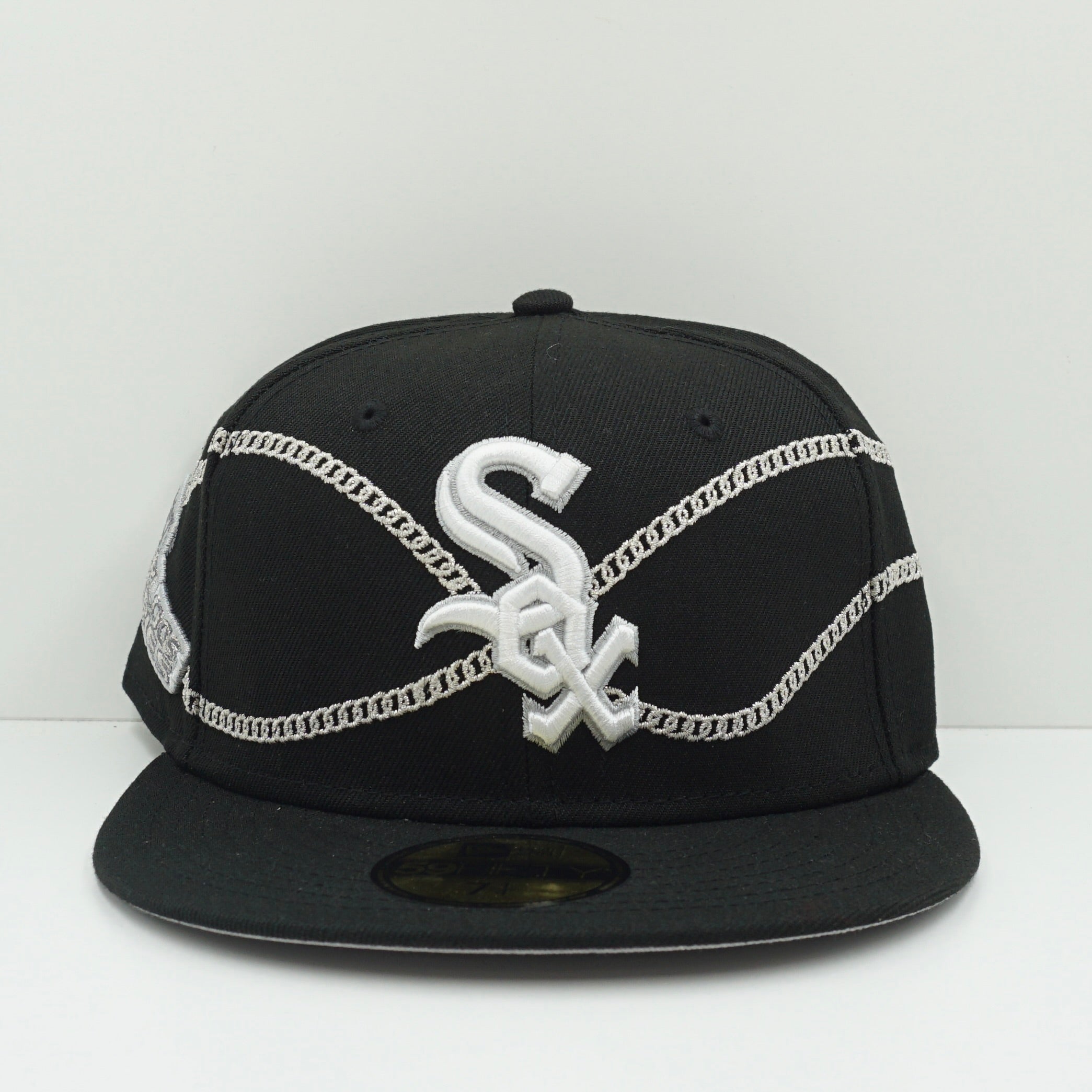 New Era Cooperstown Chicago White Sox Silver Chain Black Fitted Cap