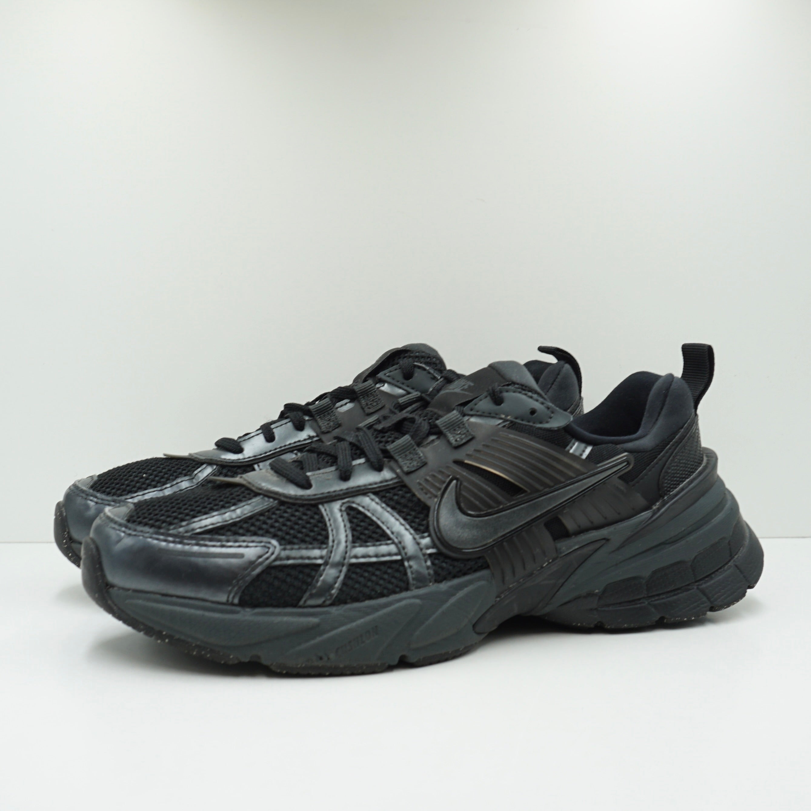 Nike V2K Run Black Dark Smoke Grey (W)