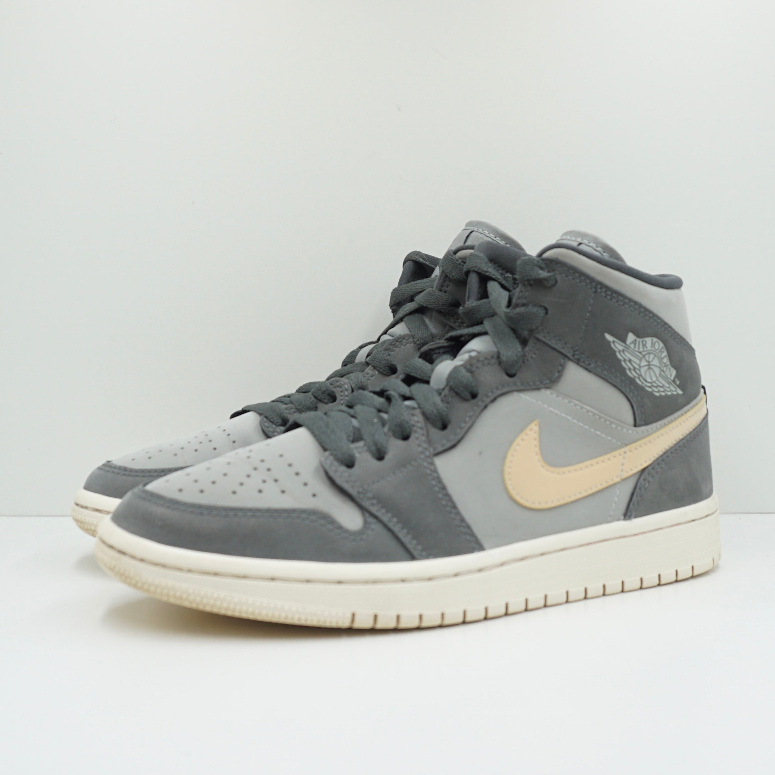 Jordan 1 Mid Grey Onyx (W)