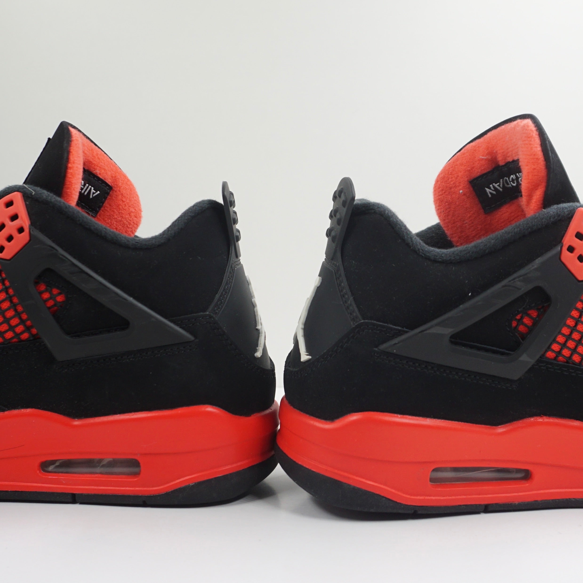 Jordan 4 Retro Red Thunder