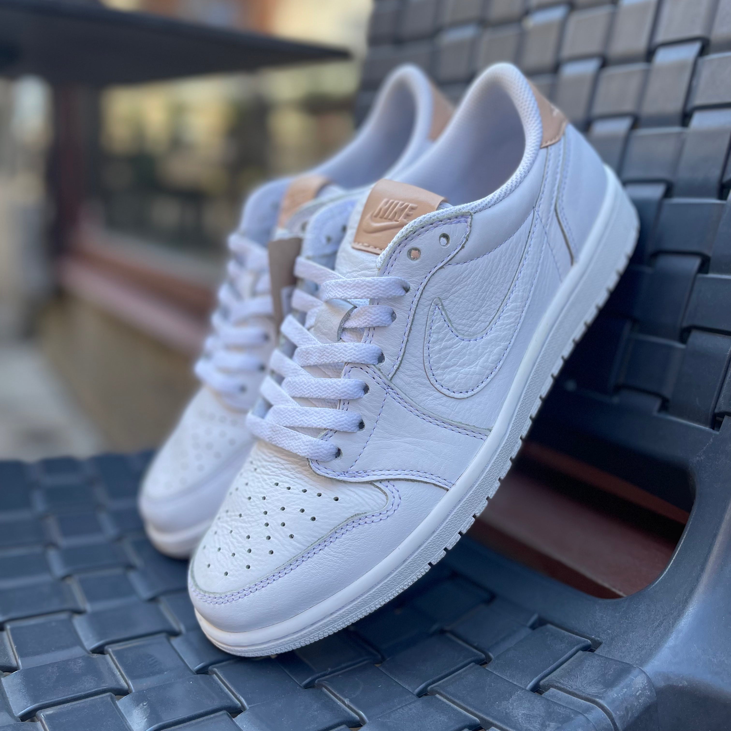 Jordan 1 Retro Low OG White Vachetta