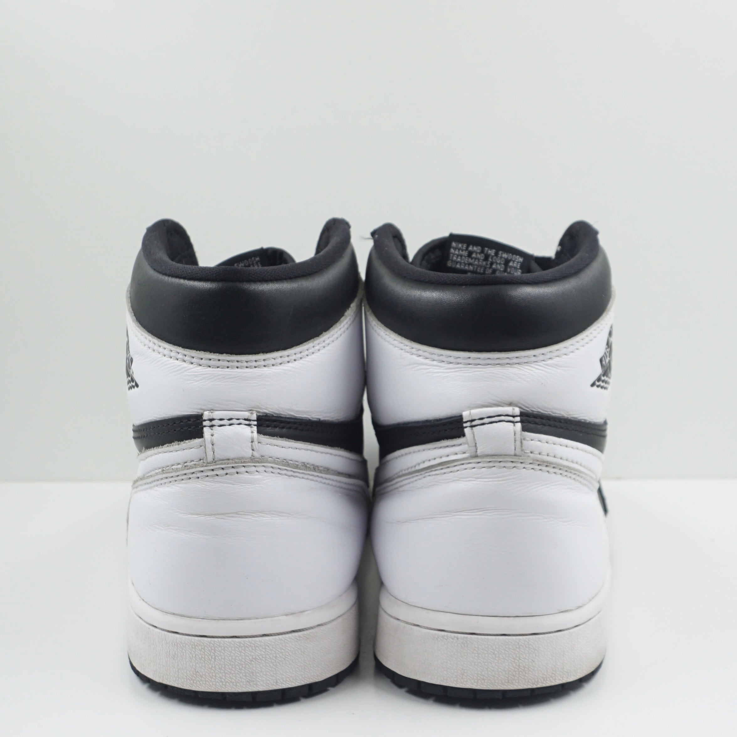 Jordan 1 Retro High OG Black White