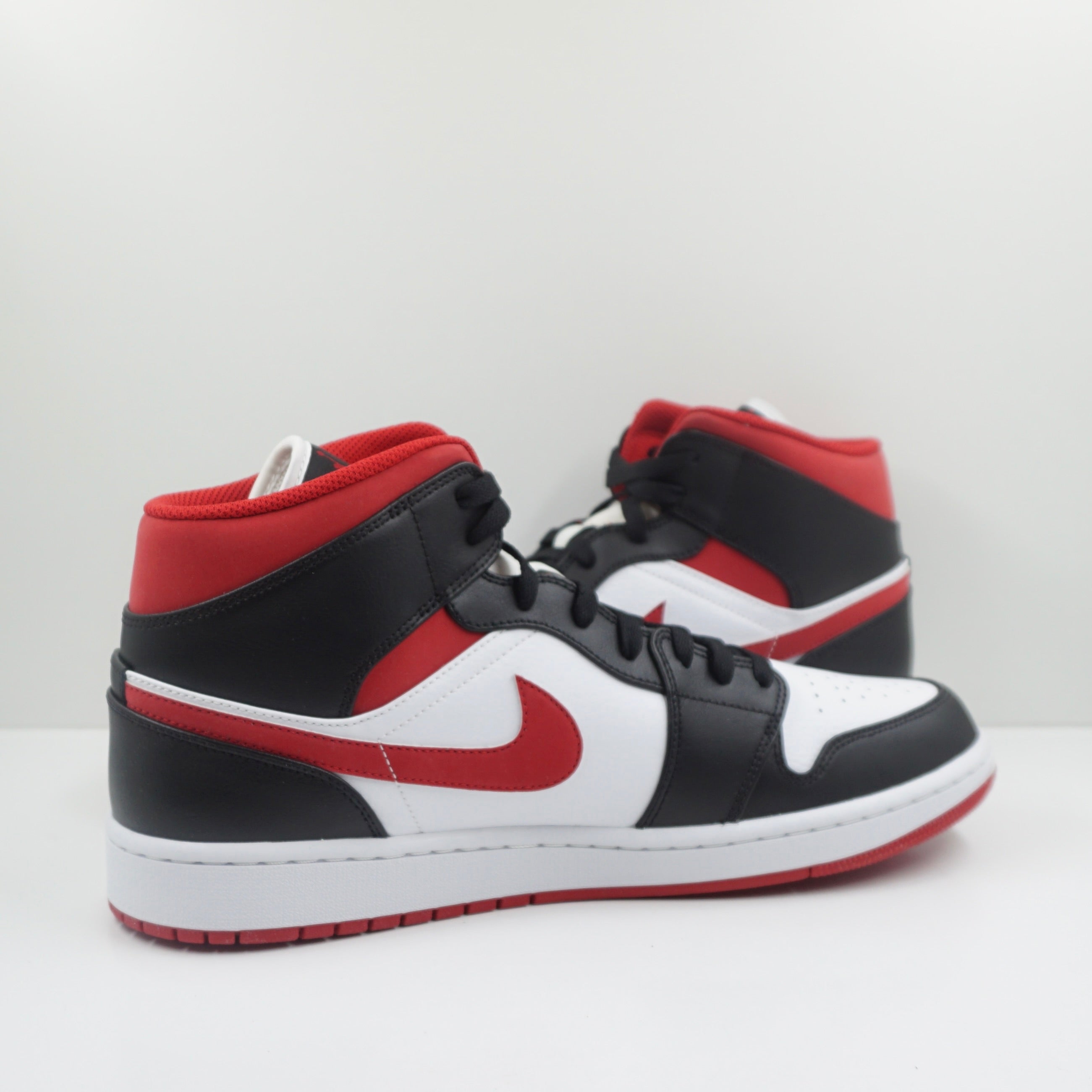 Jordan 1 Mid Gym Red Black White (2021)