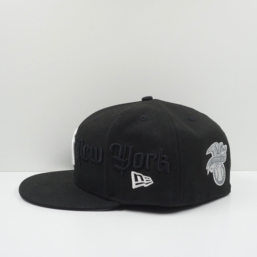 New Era New York Yankees Script Black/White Fitted Cap
