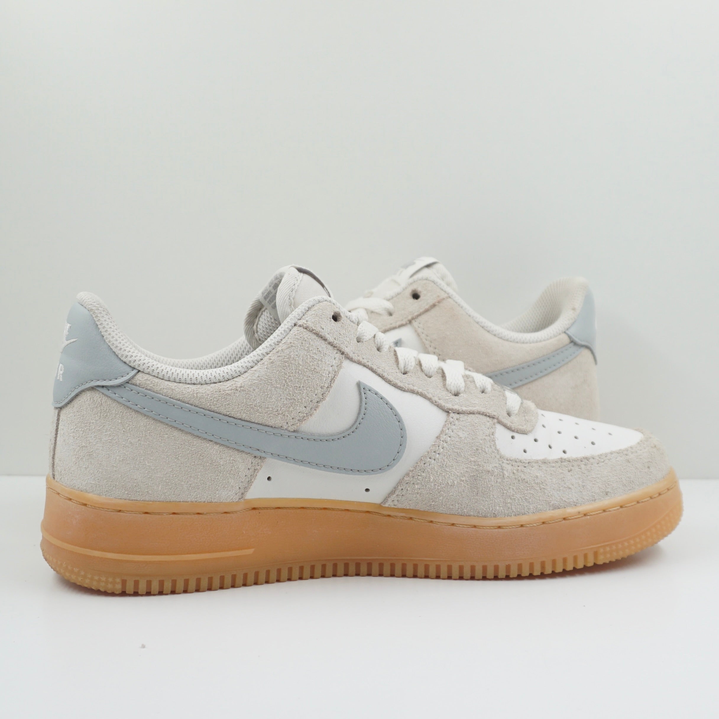 Nike Air Force 1 Low '07 LV8 Phantom Light Smoke Gum