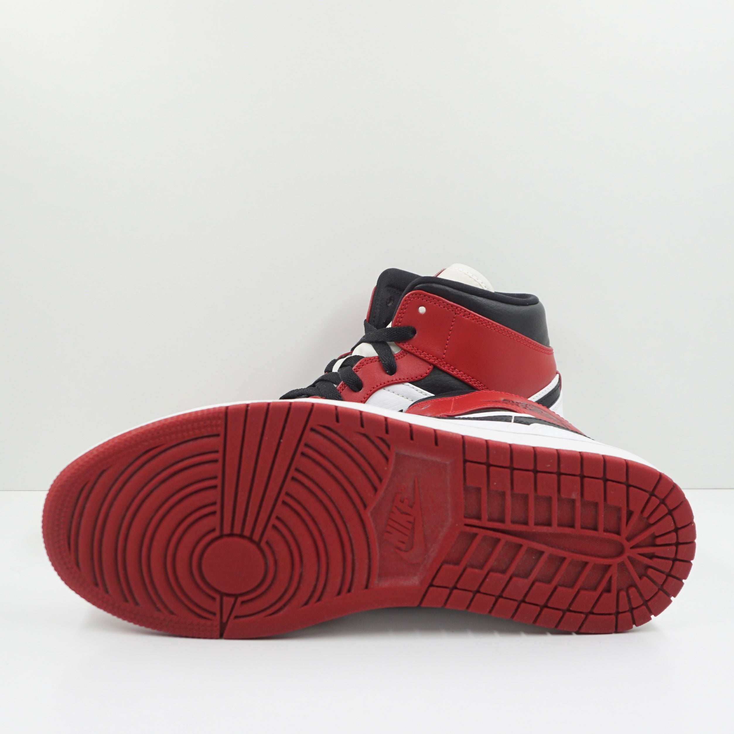 Jordan 1 Mid Chicago (2020)