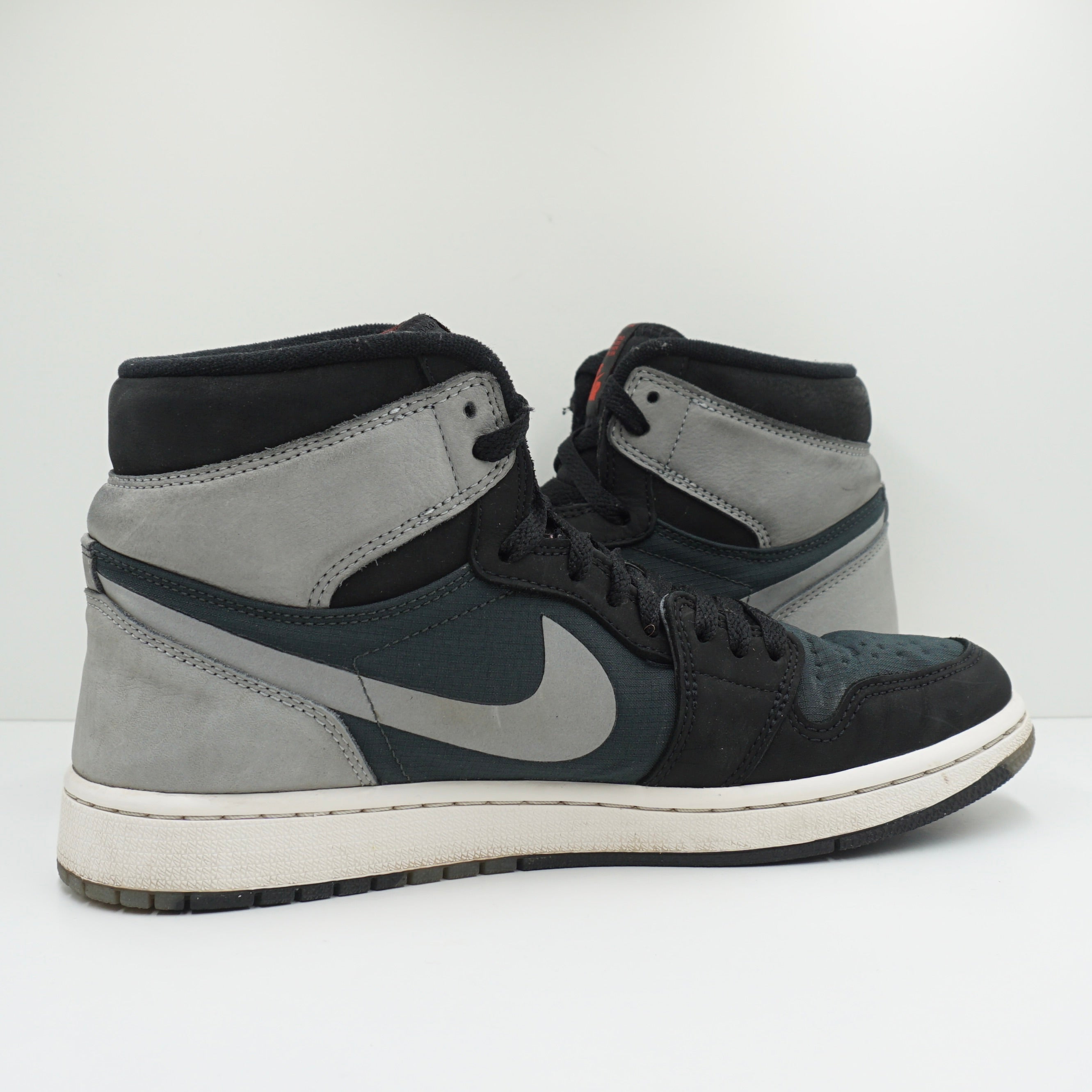 Jordan 1 Retro High Element Gore-Tex Black Particle Grey