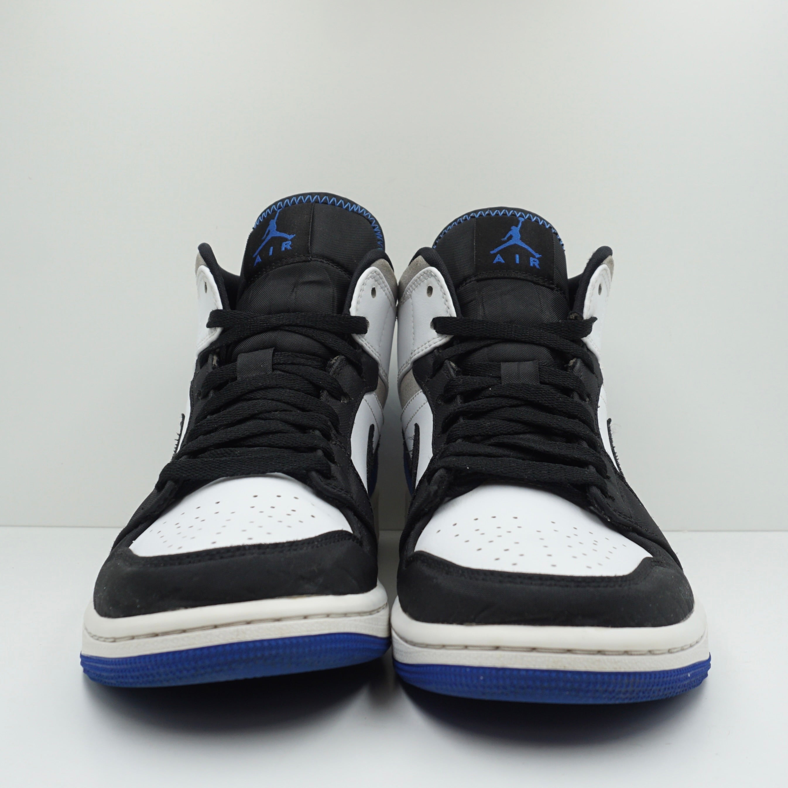 Jordan 1 Mid SE Royal Black Toe