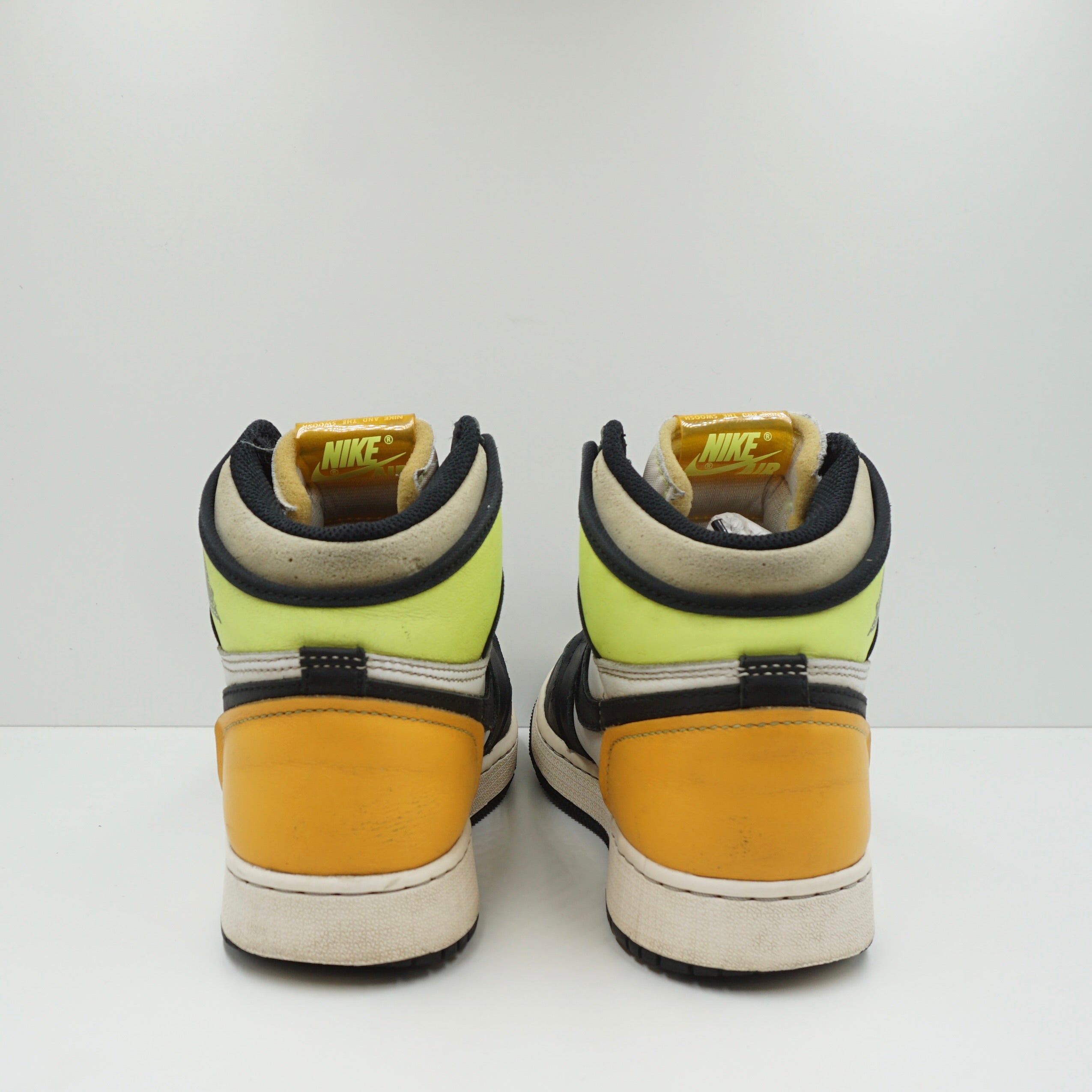 Jordan 1 Retro High White Black Volt University Gold (GS)