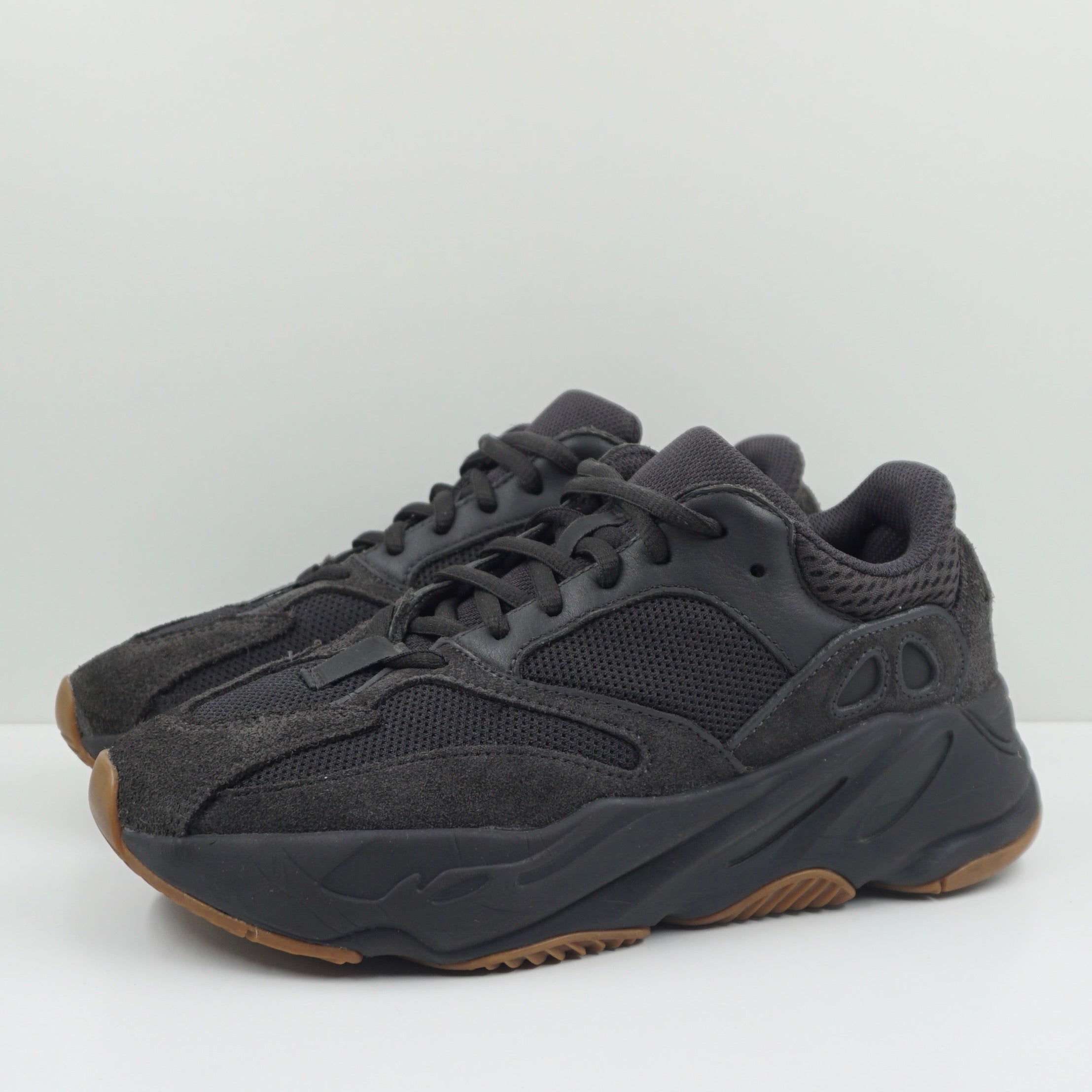 Adidas Yeezy Boost 700 Utility Black