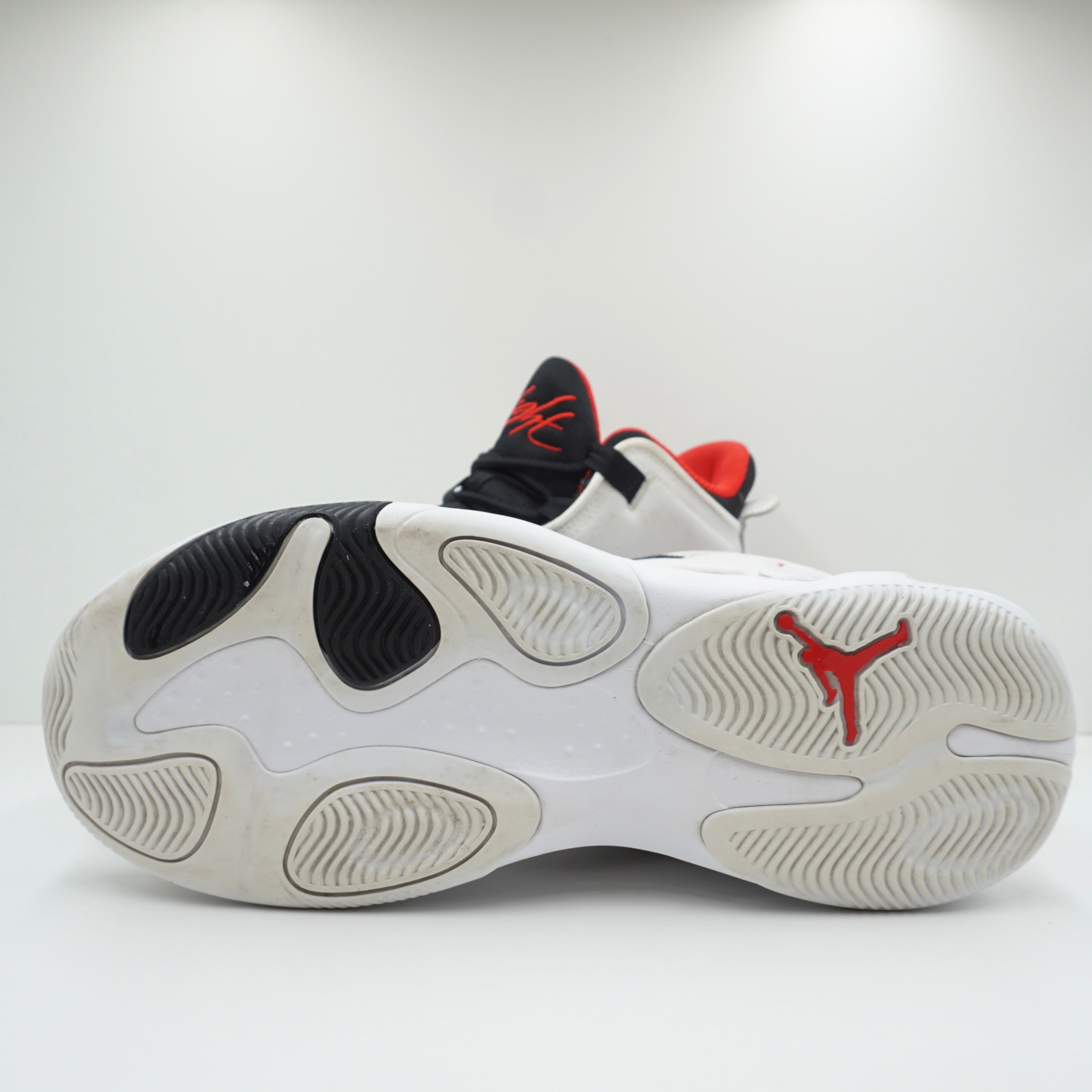 Jordan Max Aura 4 White University Red