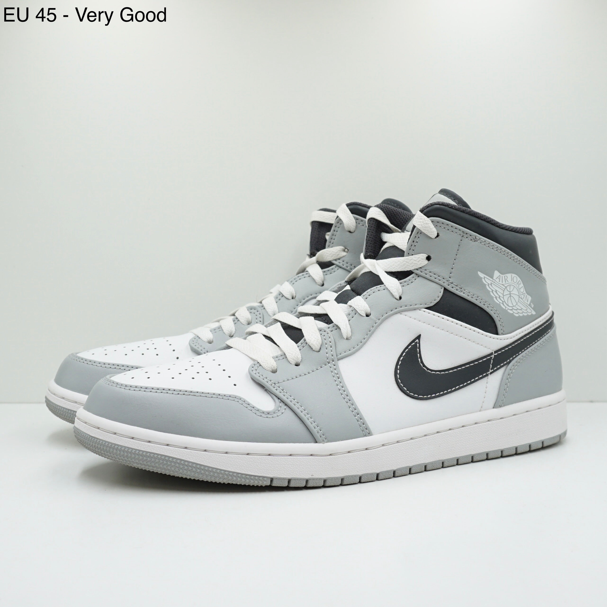 Jordan 1 Mid Light Smoke Grey Anthracite