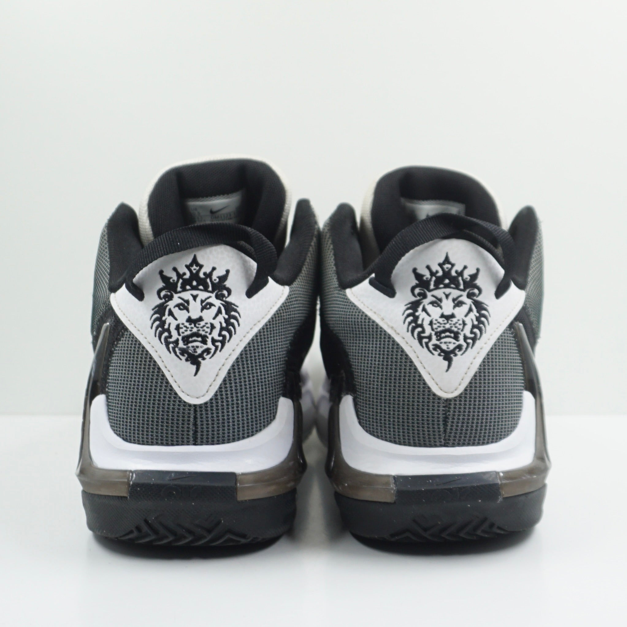 Nike LeBron Witness 7 White Black Metallic Silver