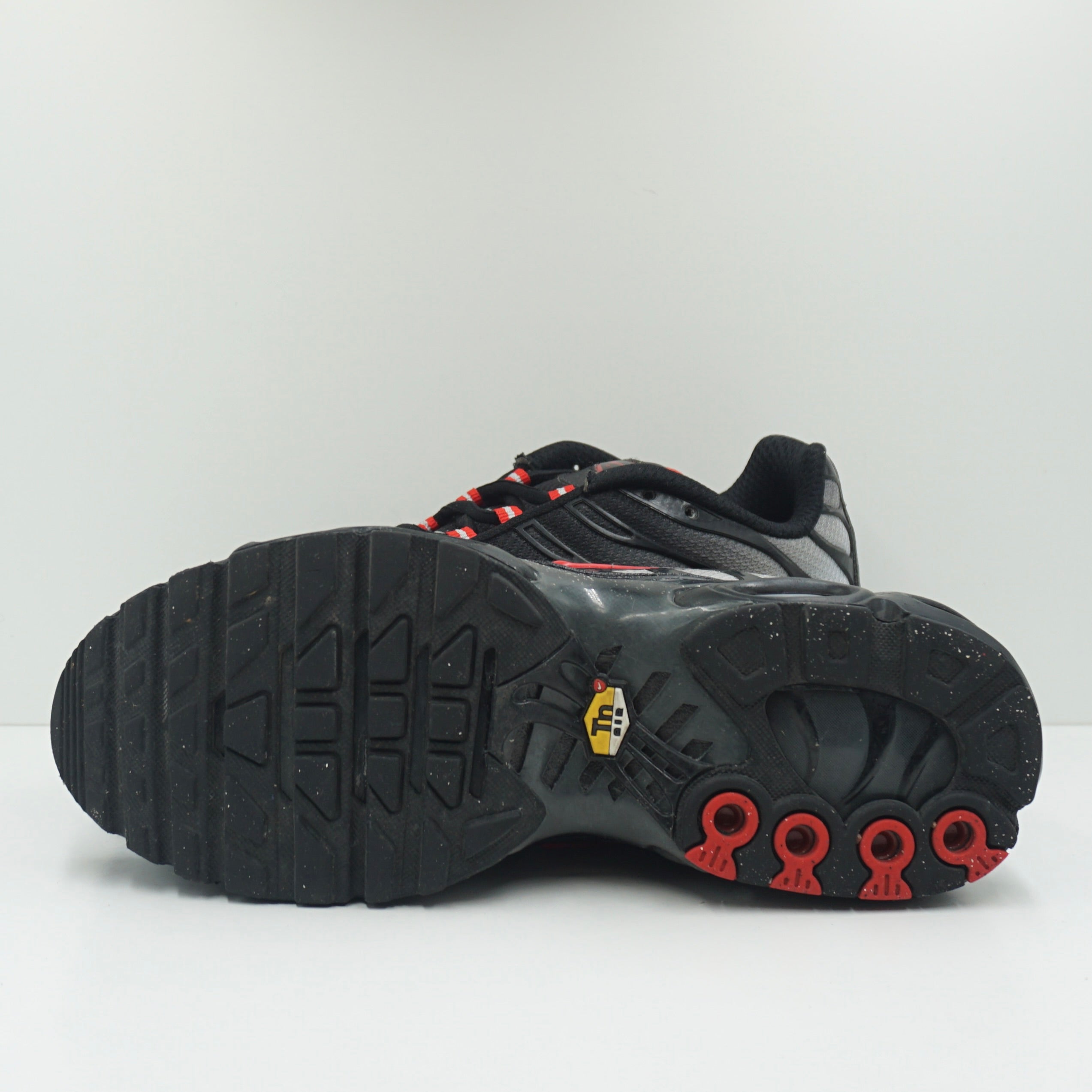 Nike Air Max Plus Black Gradient Red