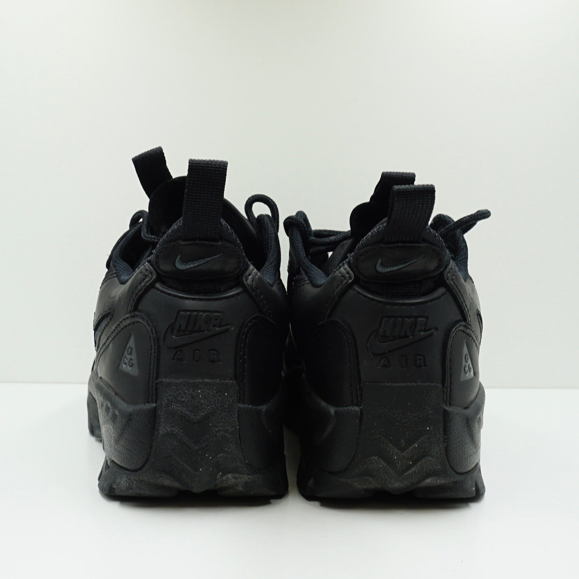 Nike ACG Air Mada Low Triple Black